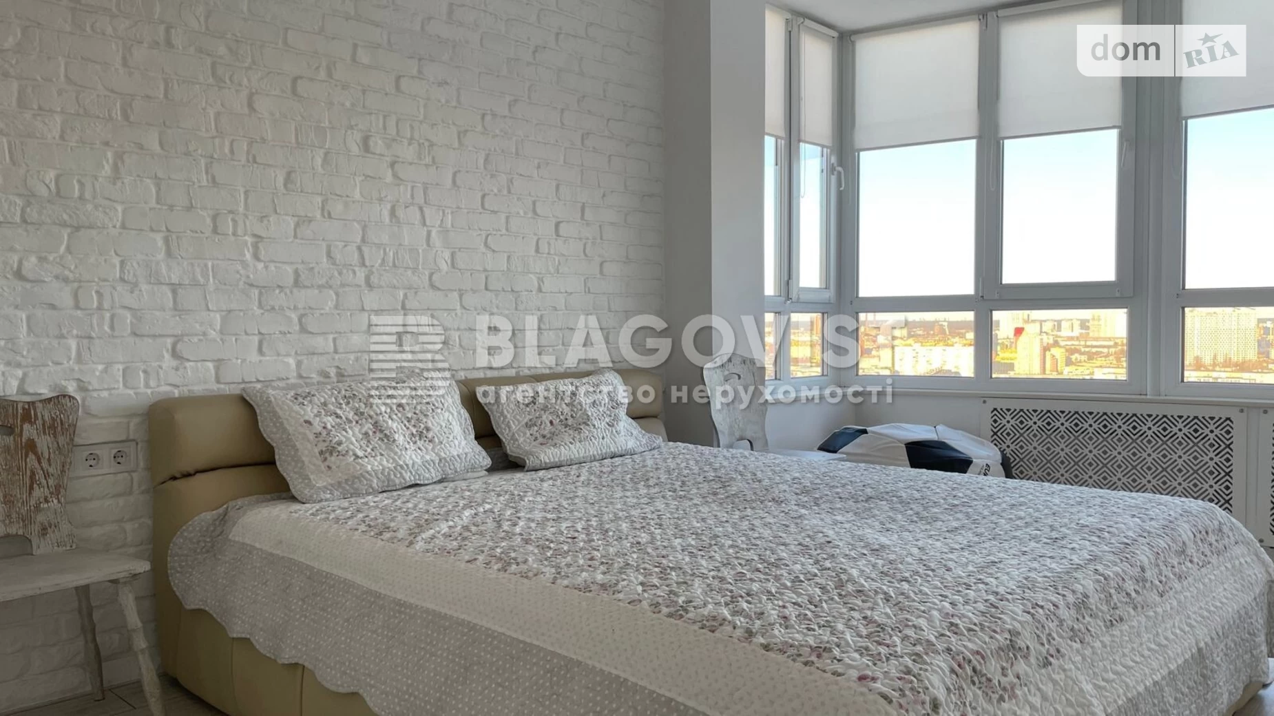 Продается 5-комнатная квартира 130 кв. м в Киеве