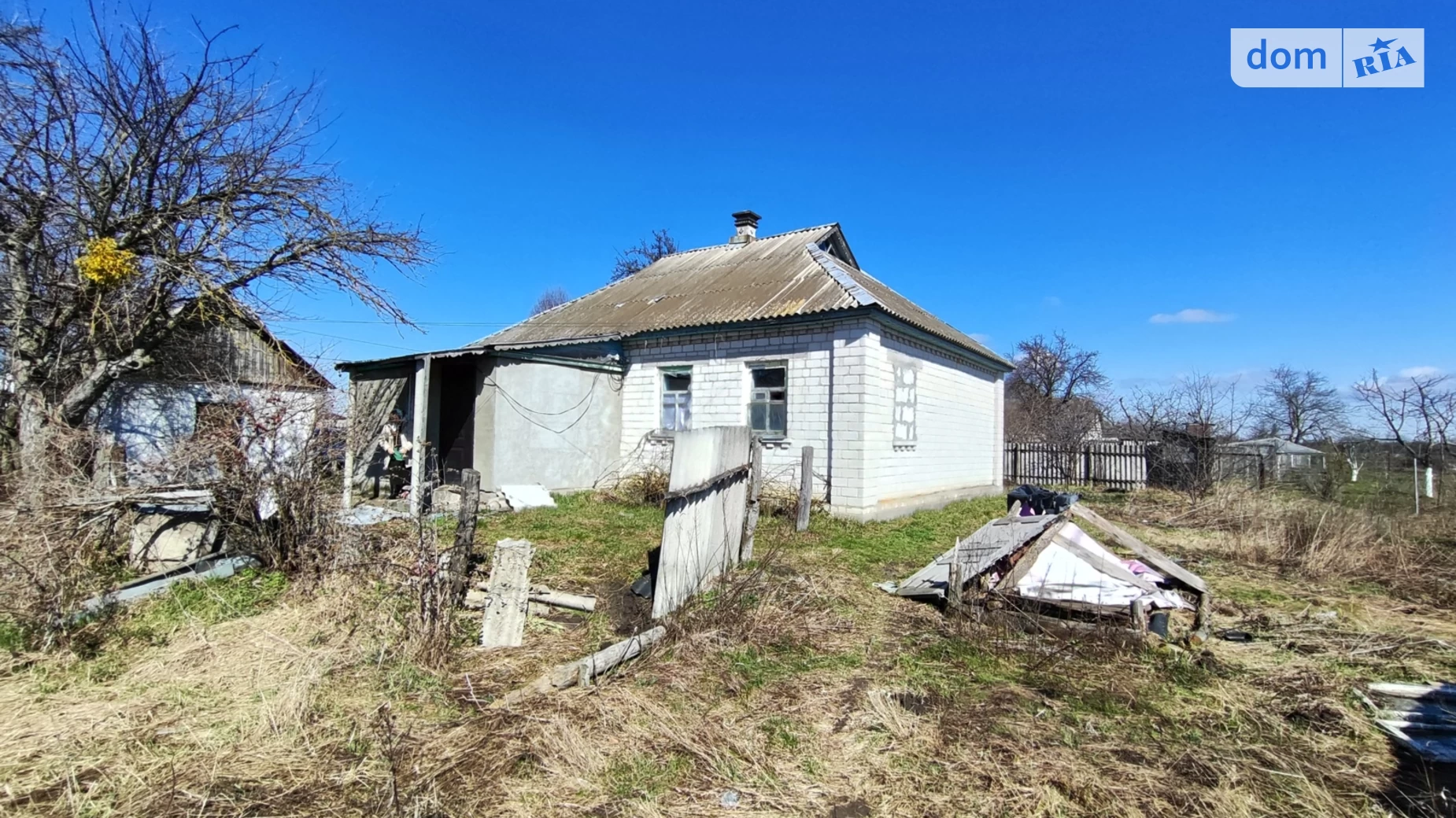 Продається одноповерховий будинок 100 кв. м з гаражем, вул. Вишнева