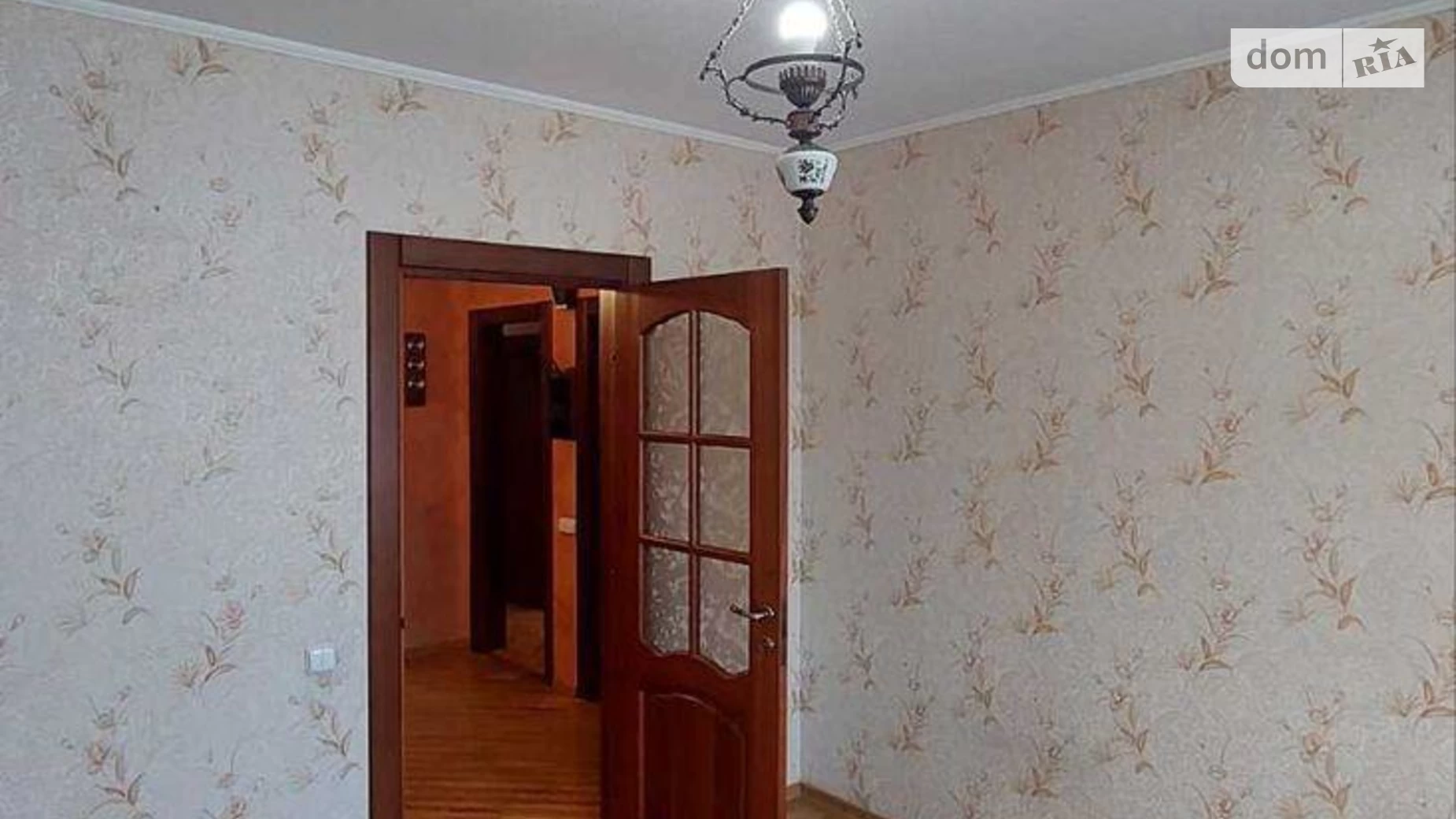 Продается 4-комнатная квартира 82 кв. м в Харькове, бул. Жасминовый, 15