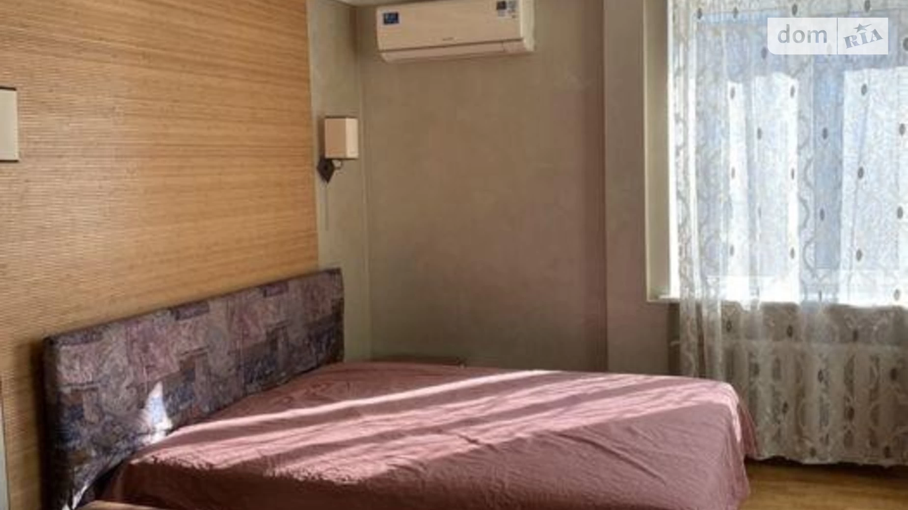 Продается 1-комнатная квартира 60 кв. м в Киеве, ул. Николая Краснова, 17 - фото 2