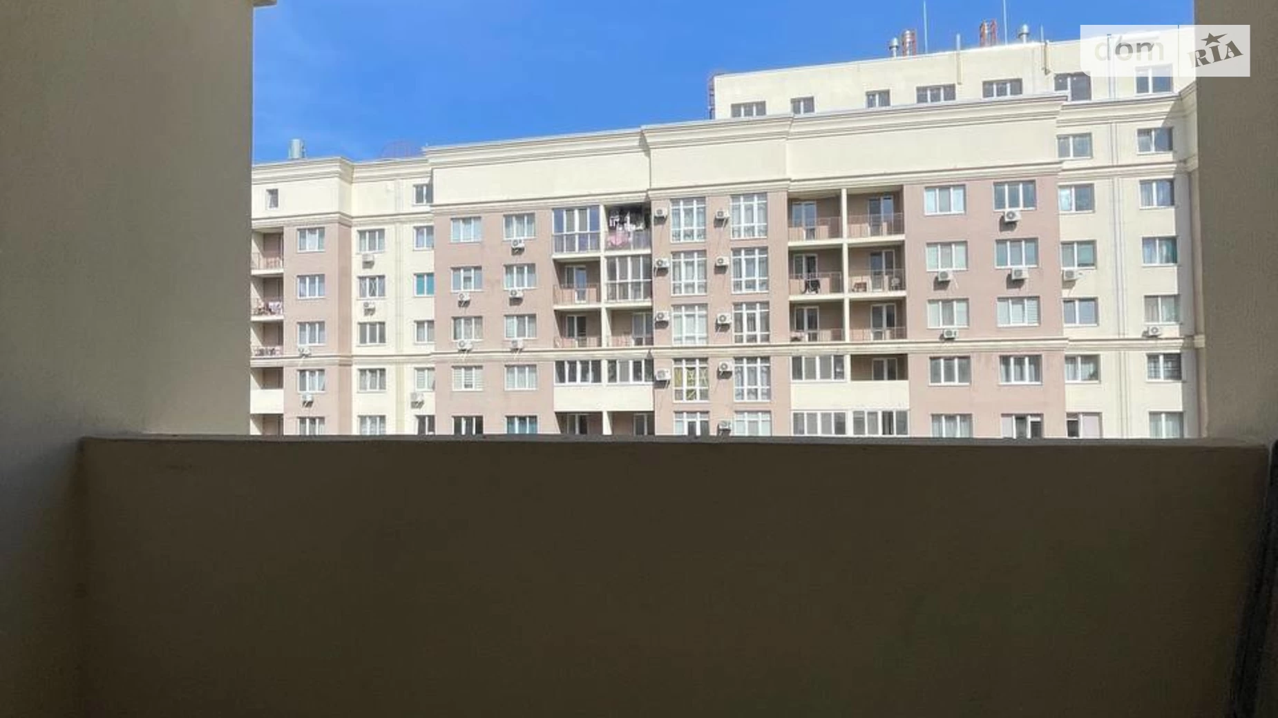 Продается 1-комнатная квартира 36 кв. м в Одессе, ул. Михаила Грушевского, 30Б