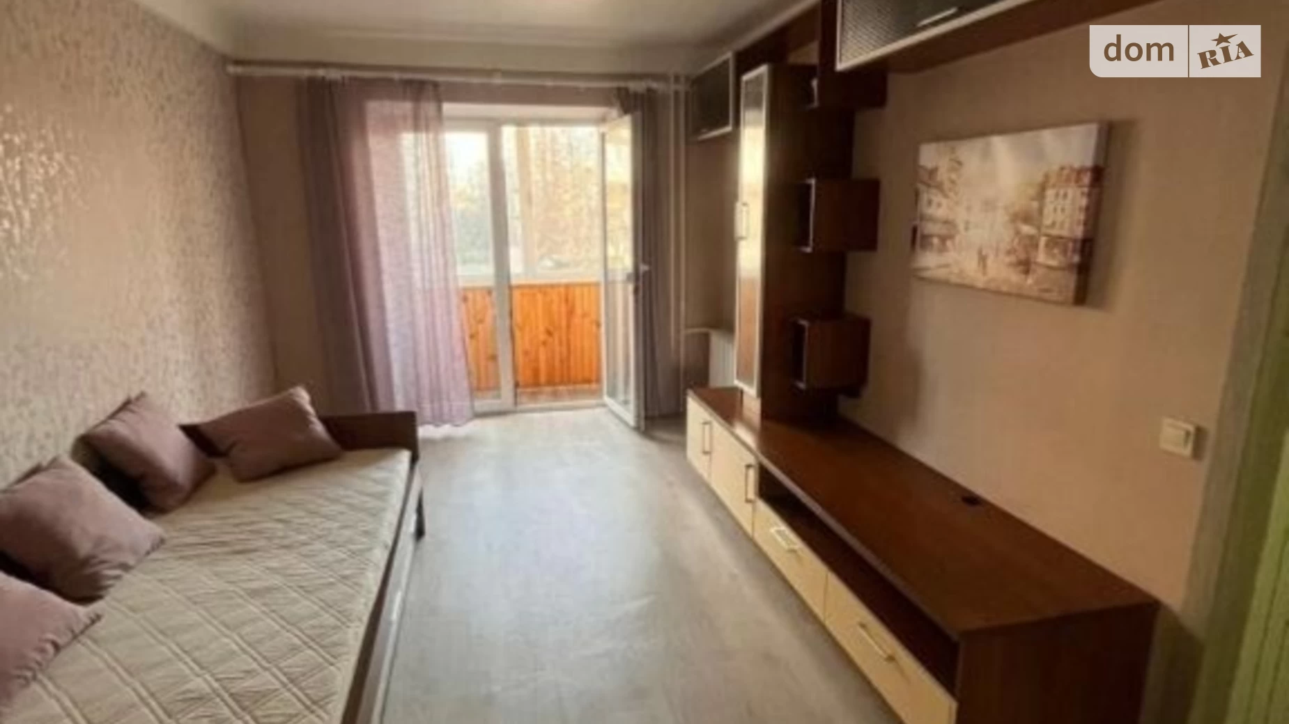 Продается 3-комнатная квартира 60 кв. м в Киеве, ул. Плеханова, 4Б