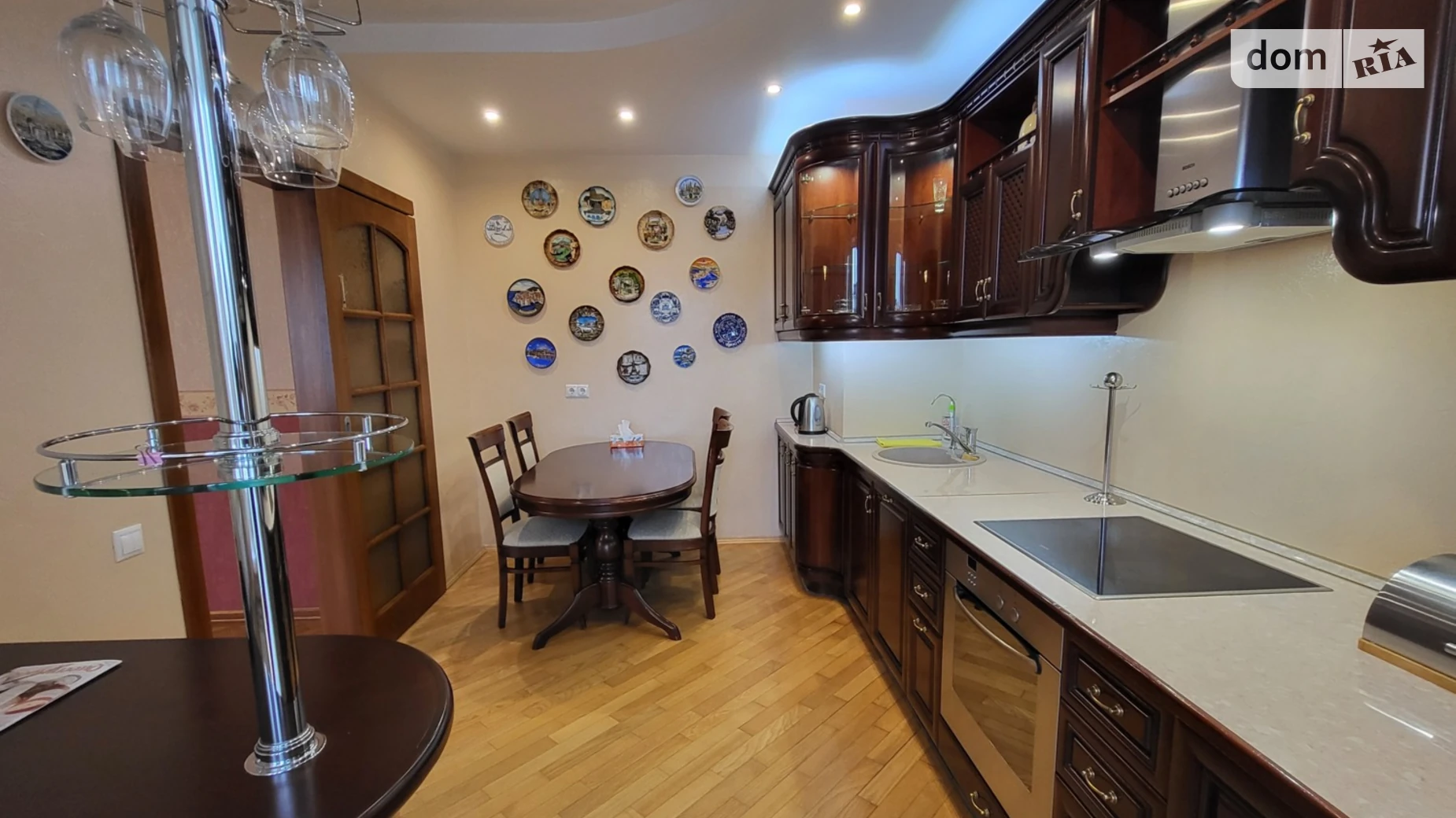 Сдается в аренду 3-комнатная квартира 110 кв. м в Киеве, ул. Никольско-Слободская, 2Б - фото 2