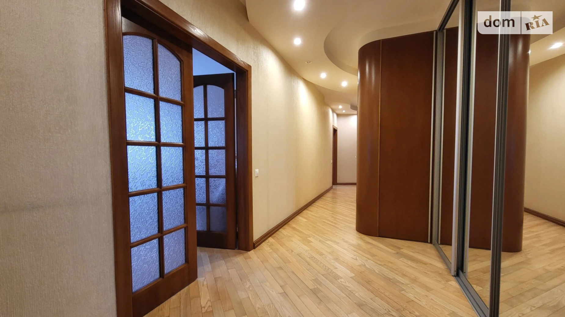 Сдается в аренду 3-комнатная квартира 110 кв. м в Киеве, ул. Никольско-Слободская, 2Б - фото 3