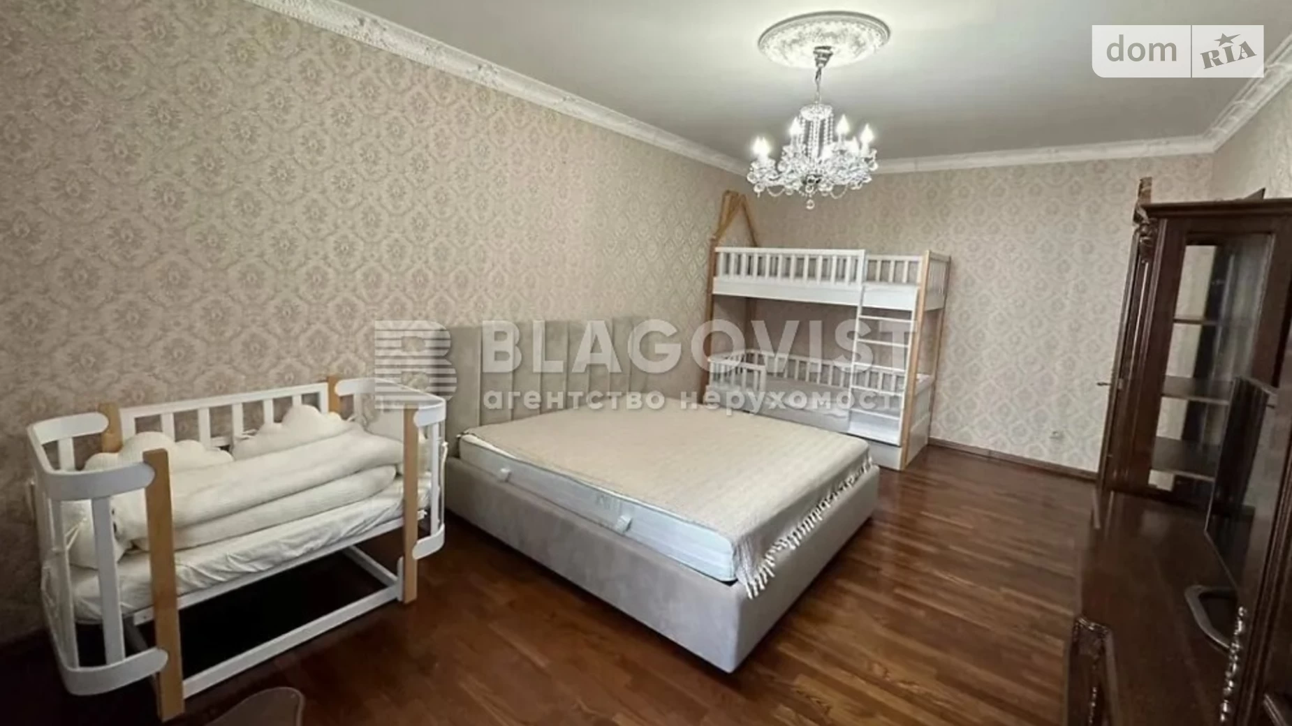 Продается 1-комнатная квартира 52.6 кв. м в Киеве, просп. Петра Григоренко, 28