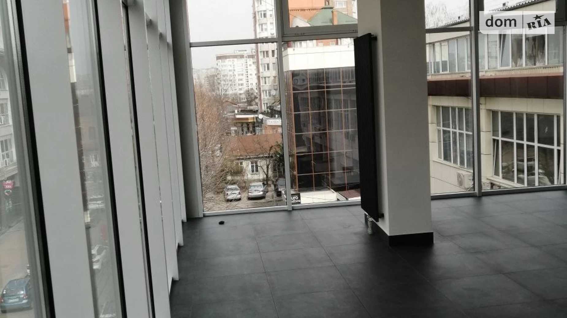 Сдается в аренду офис 48.3 кв. м в бизнес-центре, цена: 15000 грн - фото 2