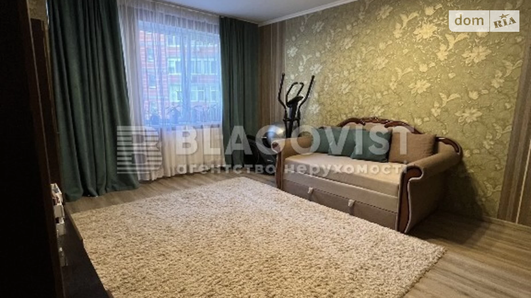 Продается 1-комнатная квартира 56.5 кв. м в Киеве, ул. Ревуцкого, 9