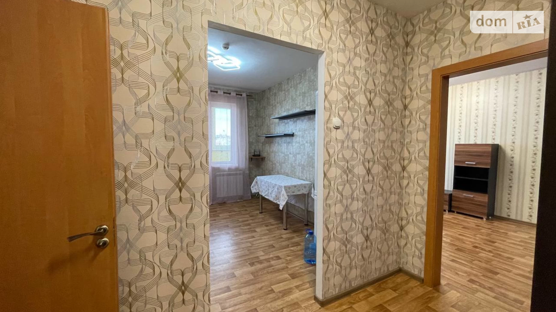 Продается 1-комнатная квартира 41 кв. м в Киеве, ул. Урловская, 20