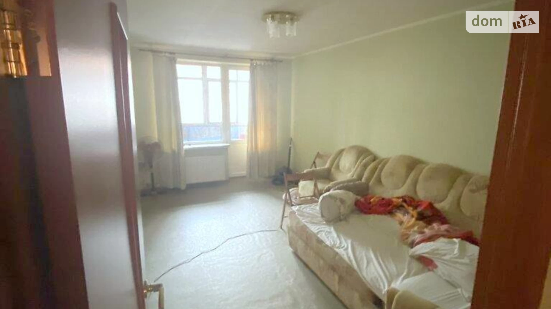 Продается 3-комнатная квартира 72 кв. м в Харькове, ул. Полтавский Шлях, 152