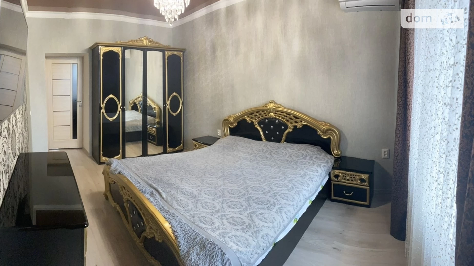 Продается 2-комнатная квартира 76 кв. м в Виннице, ул. Вячеслава Черновола