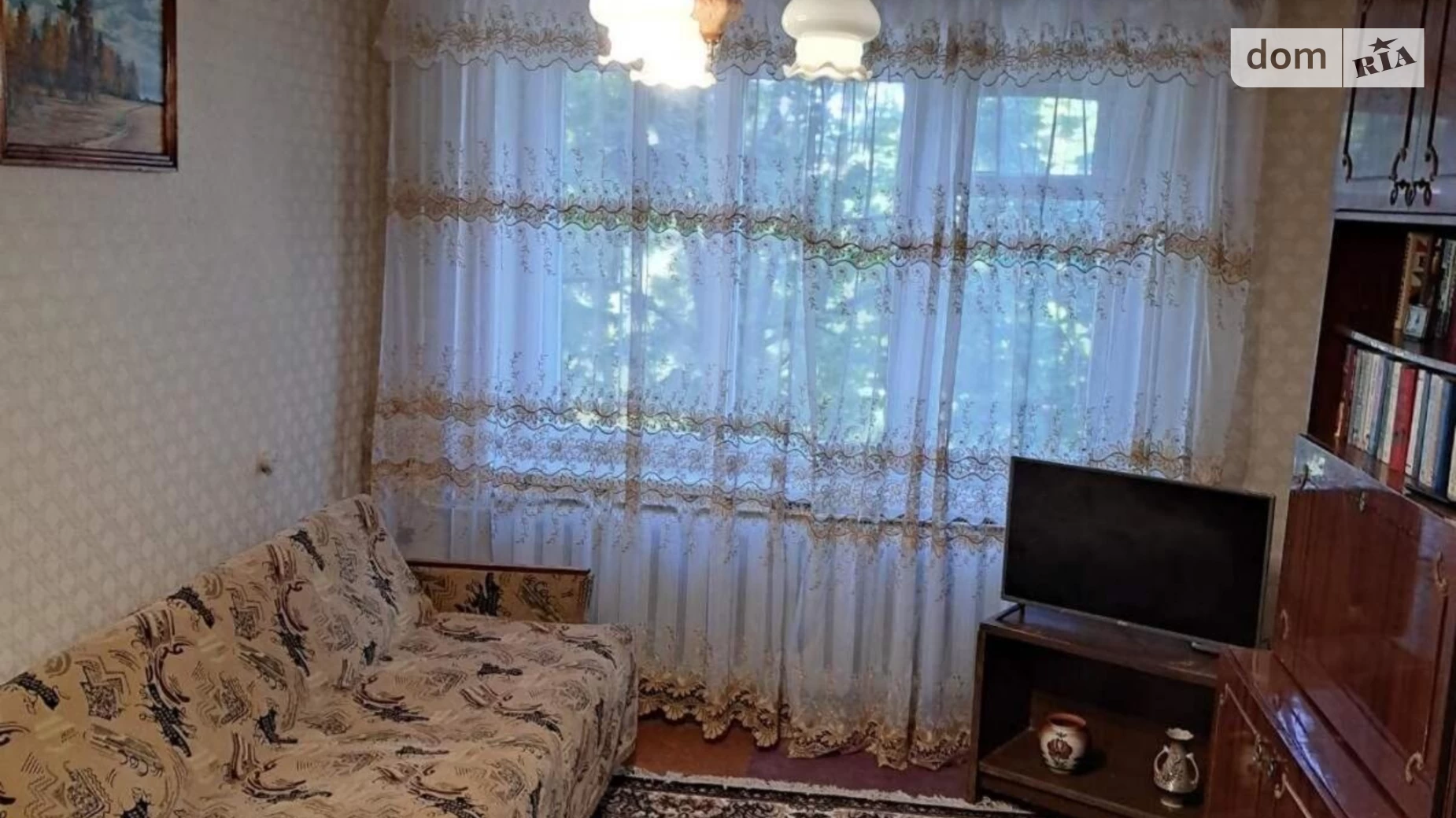 Продается 3-комнатная квартира 53 кв. м в Днепре, ул. Карагандинская