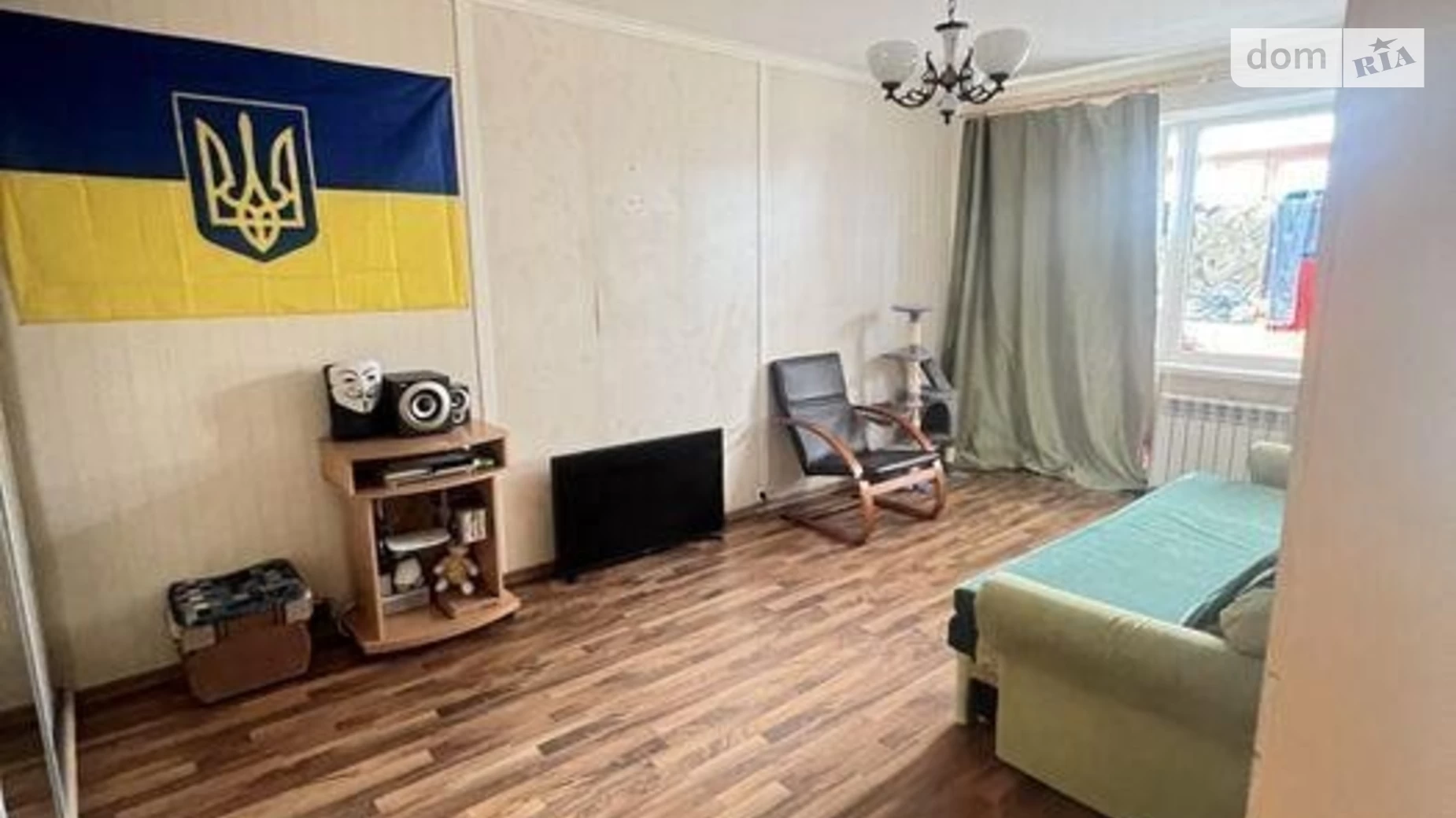 Продается 1-комнатная квартира 34.5 кв. м в Киеве, ул. Радужная, 3Б