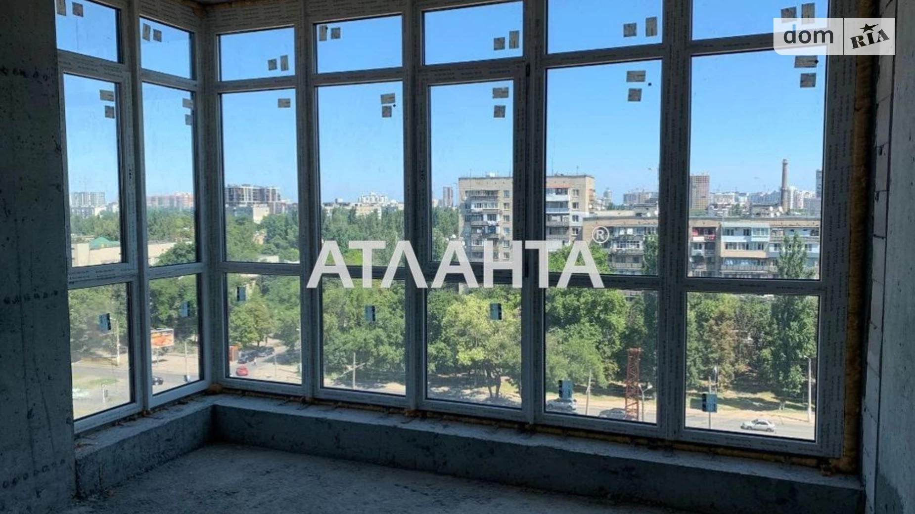 Продается 2-комнатная квартира 76 кв. м в Одессе, ул. Академика Филатова, 22