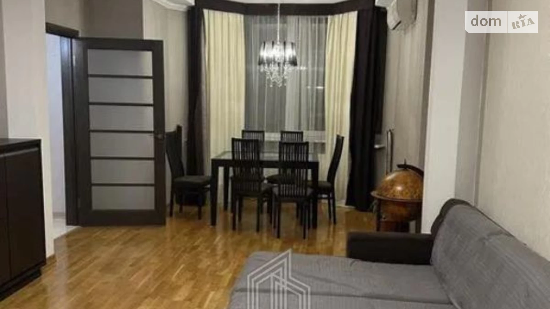 Продается 3-комнатная квартира 106 кв. м в Киеве, ул. Градинская, 5