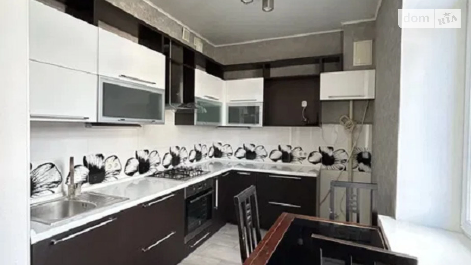 Продается 2-комнатная квартира 68 кв. м в Одессе, ул. Малая Арнаутская, 88