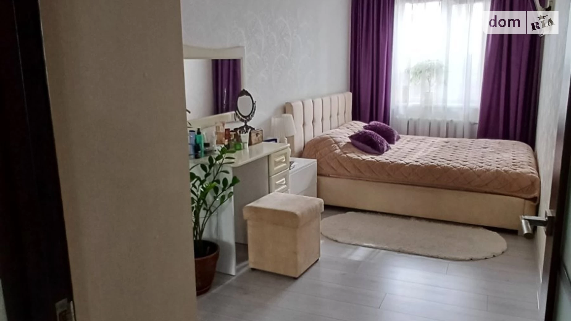 Продается 3-комнатная квартира 56 кв. м в Одессе, Балтская дор.