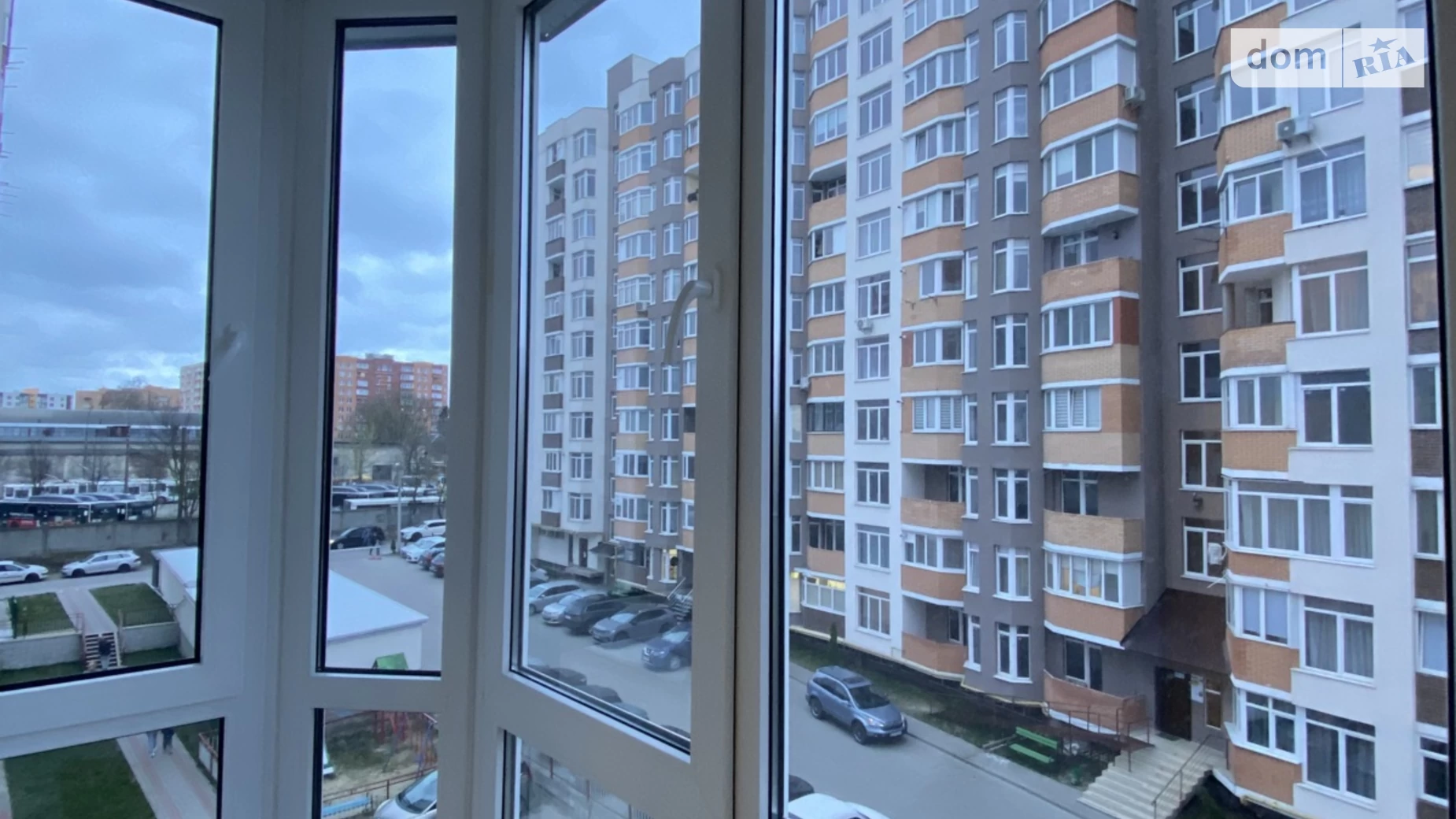 1-кімнатна квартира 42 кв. м у Тернополі, вул. Тролейбусна, 5Д