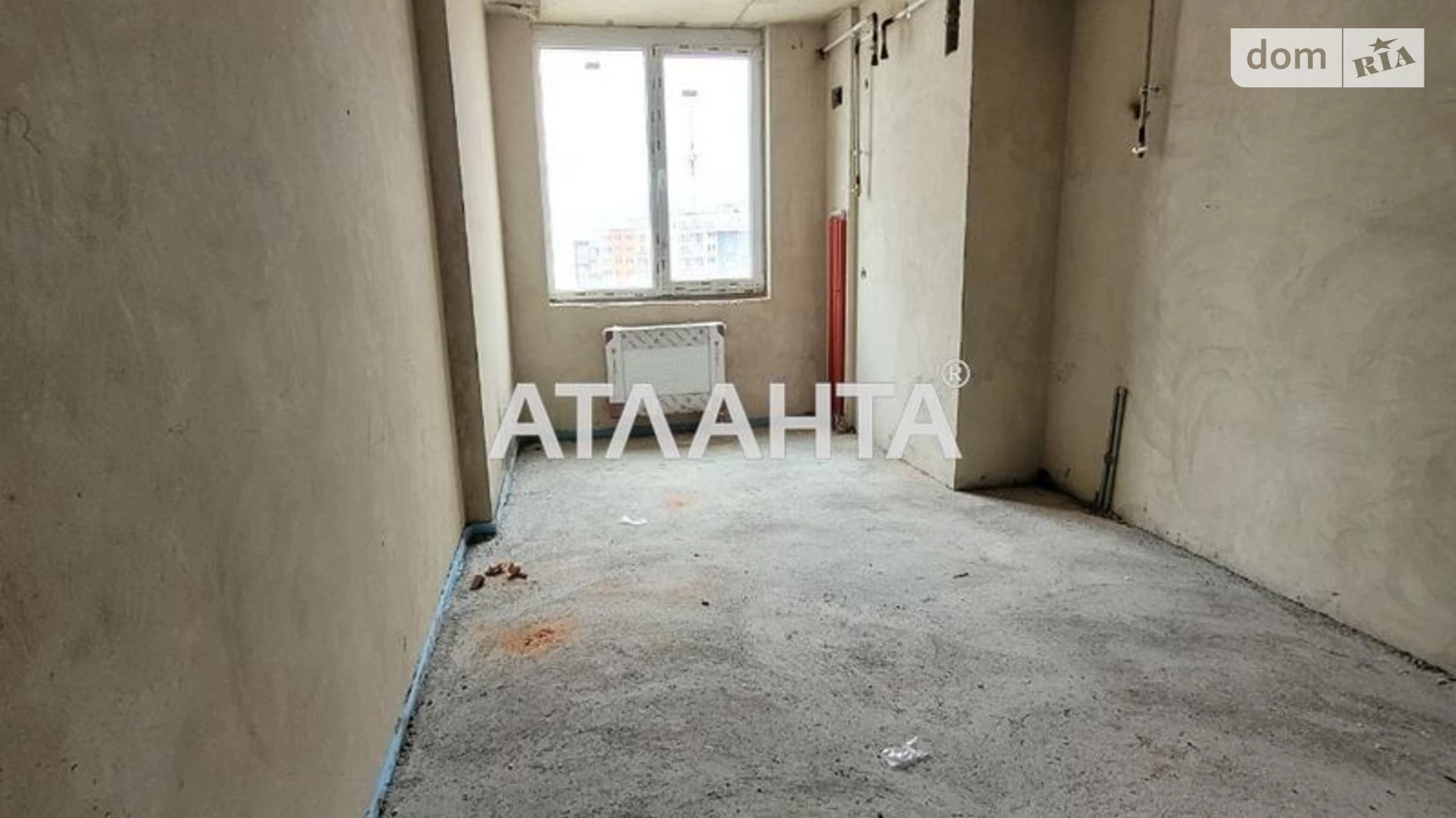 Продается 3-комнатная квартира 85.6 кв. м в Черновцах