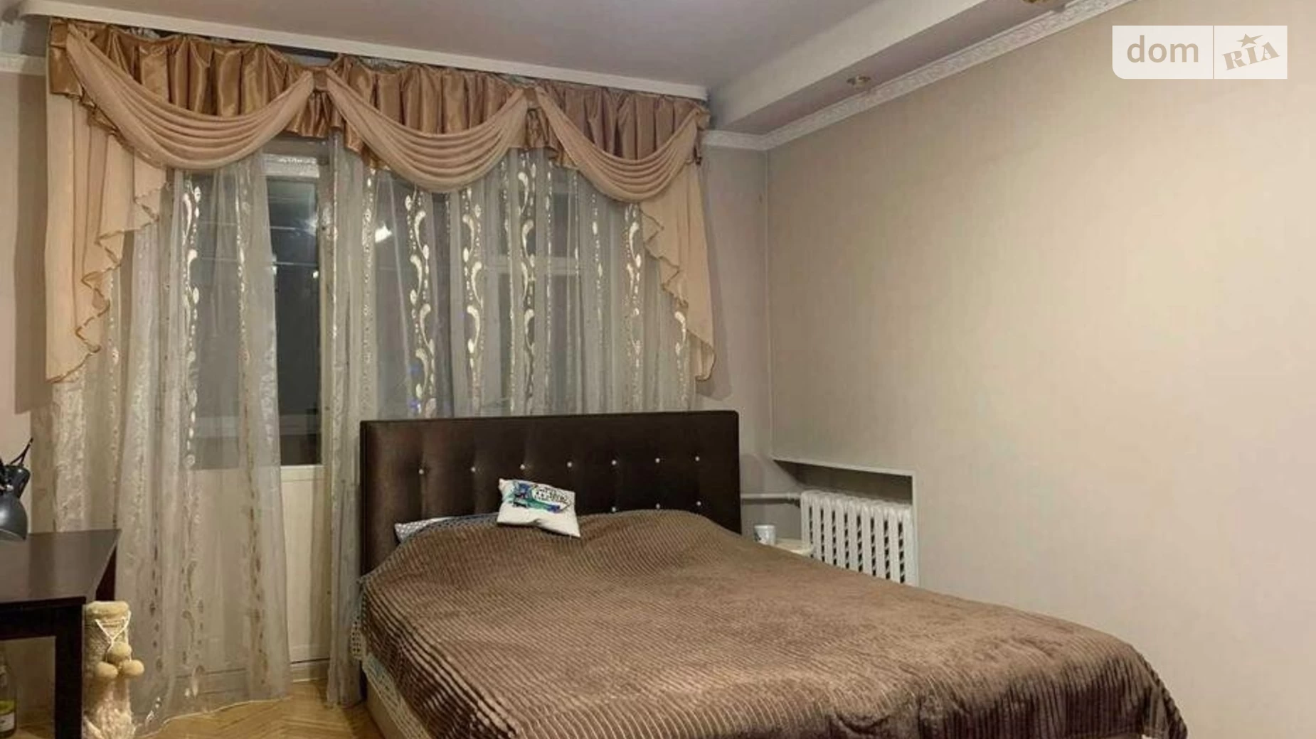Продается 1-комнатная квартира 35 кв. м в Киеве, наб. Русановская, 8