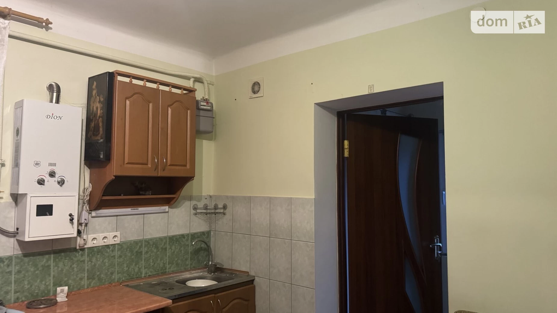 Продается 1-комнатная квартира 36 кв. м в Черновцах, ул. Довгопольская, 9 - фото 2