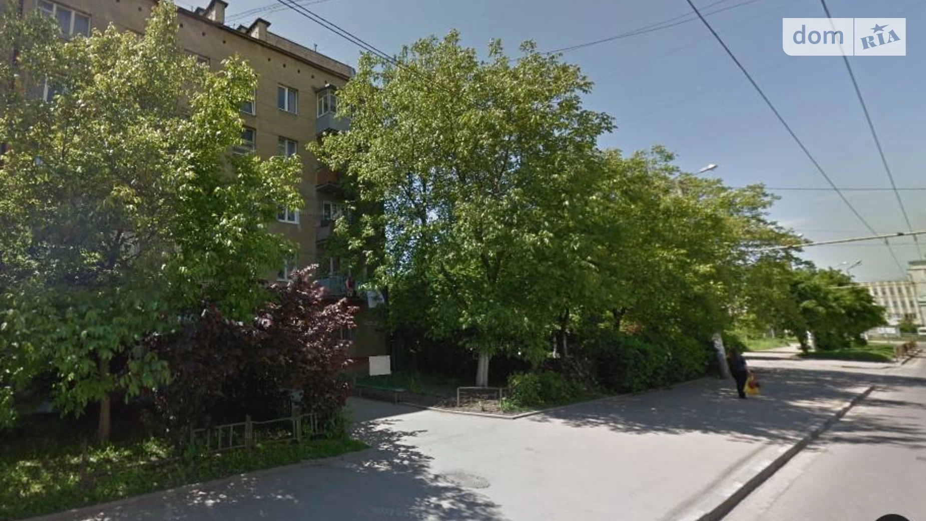 Продается 2-комнатная квартира 40 кв. м в Ивано-Франковске, ул. Симоненко Василия, 2