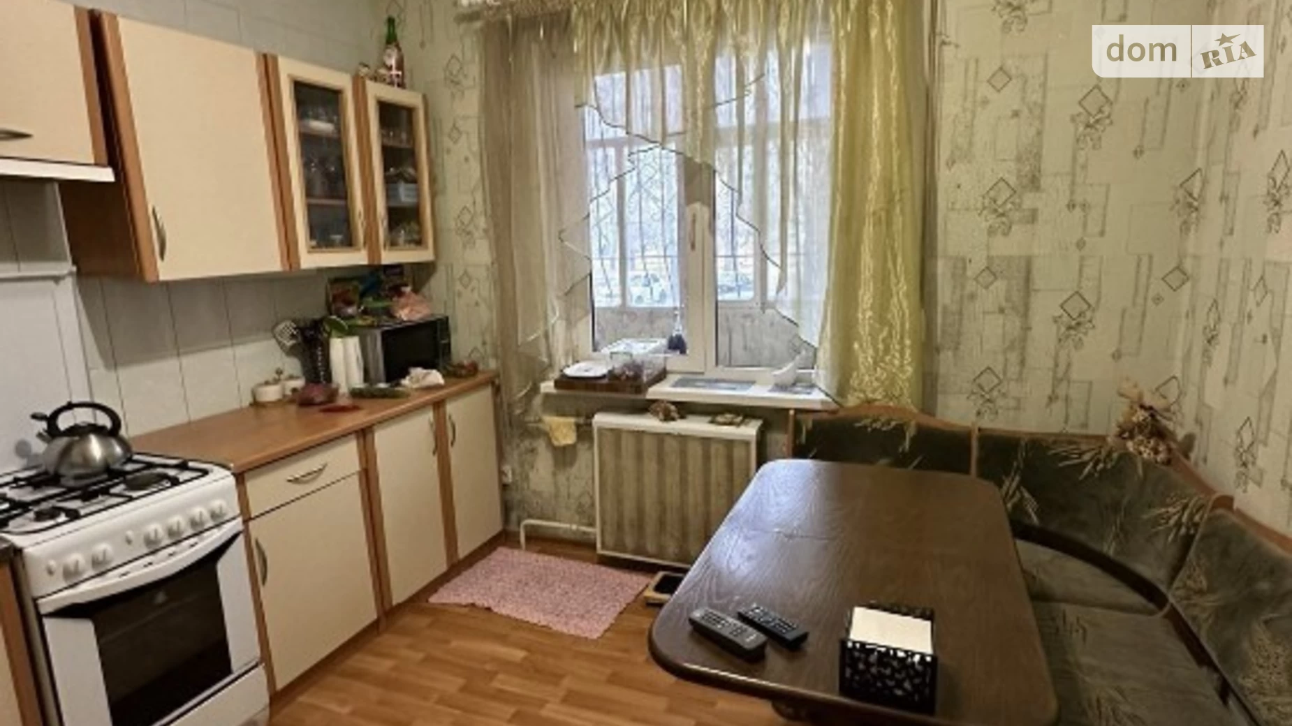 Продается 2-комнатная квартира 57 кв. м в Полтаве, ул. Героев Украины(Героев Сталинграда)