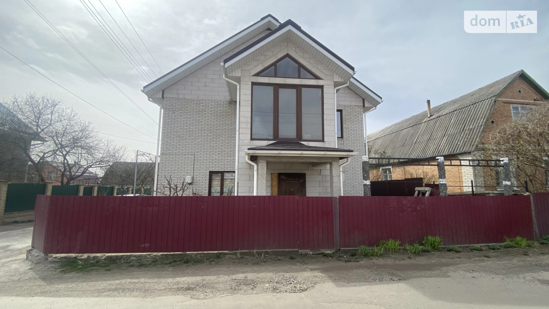 Продается дом на 2 этажа 200 кв. м с верандой, цена: 145000 $ - фото 4