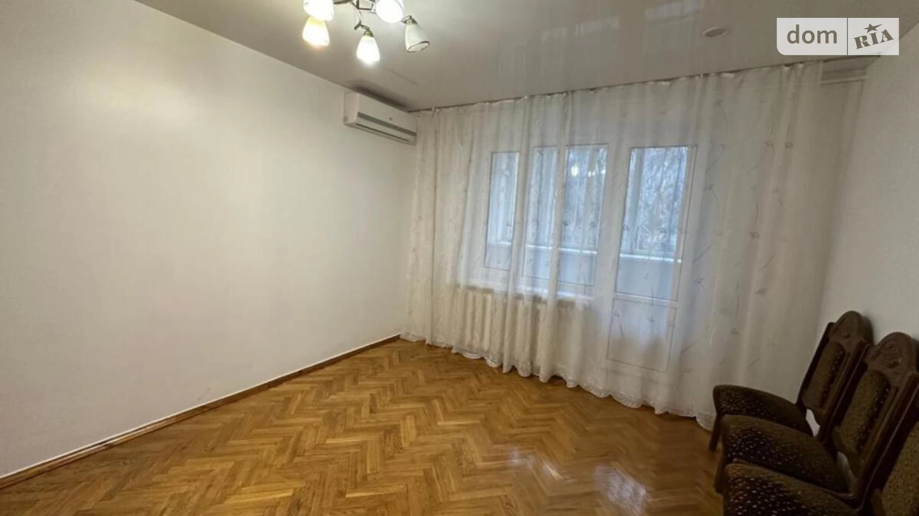 Продается 3-комнатная квартира 86 кв. м в Киеве, ул. Зоологическая, 6В
