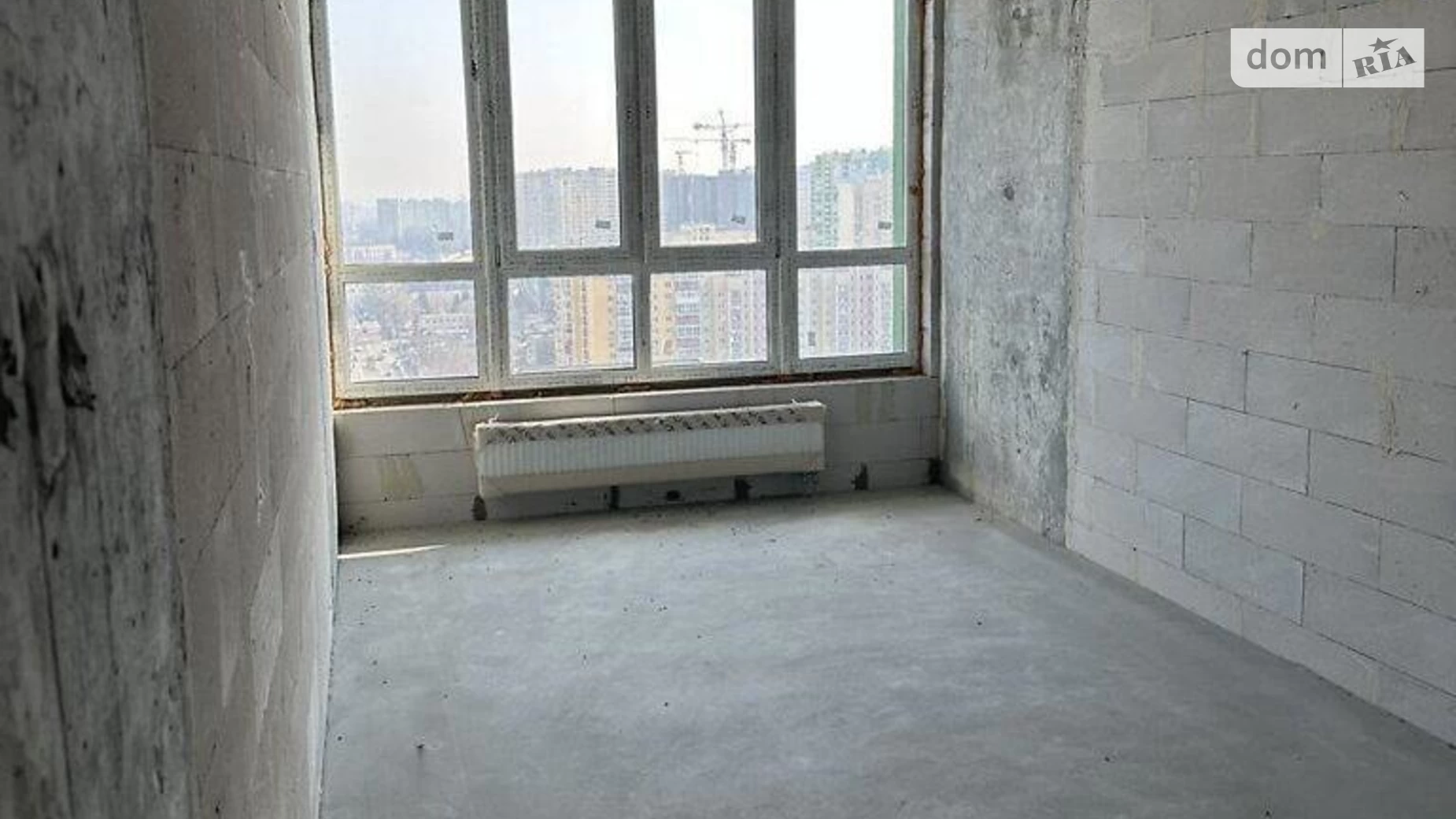 Продается 1-комнатная квартира 45 кв. м в Киеве, ул. Михаила Максимовича, 32Б