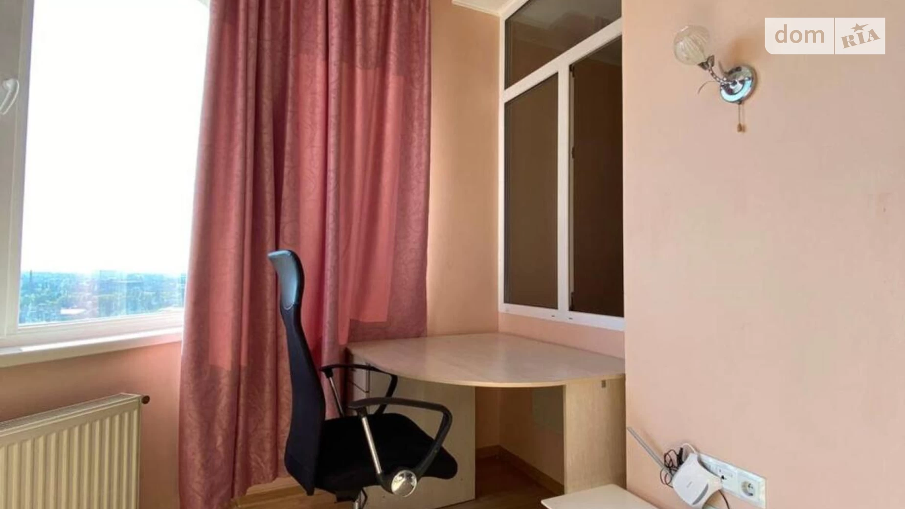 Продается 1-комнатная квартира 48.5 кв. м в Одессе, ул. Среднефонтанская - фото 2