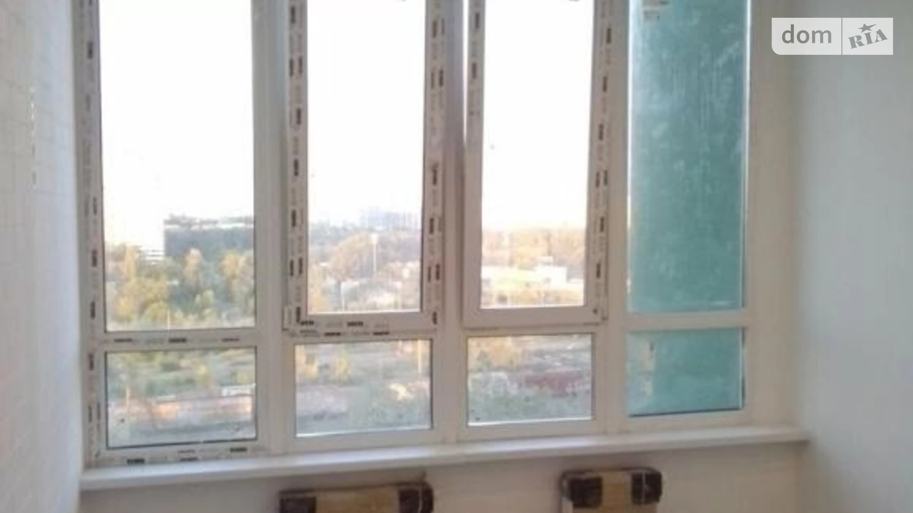 Продается 1-комнатная квартира 41 кв. м в Киеве, ул. Каховская, 60