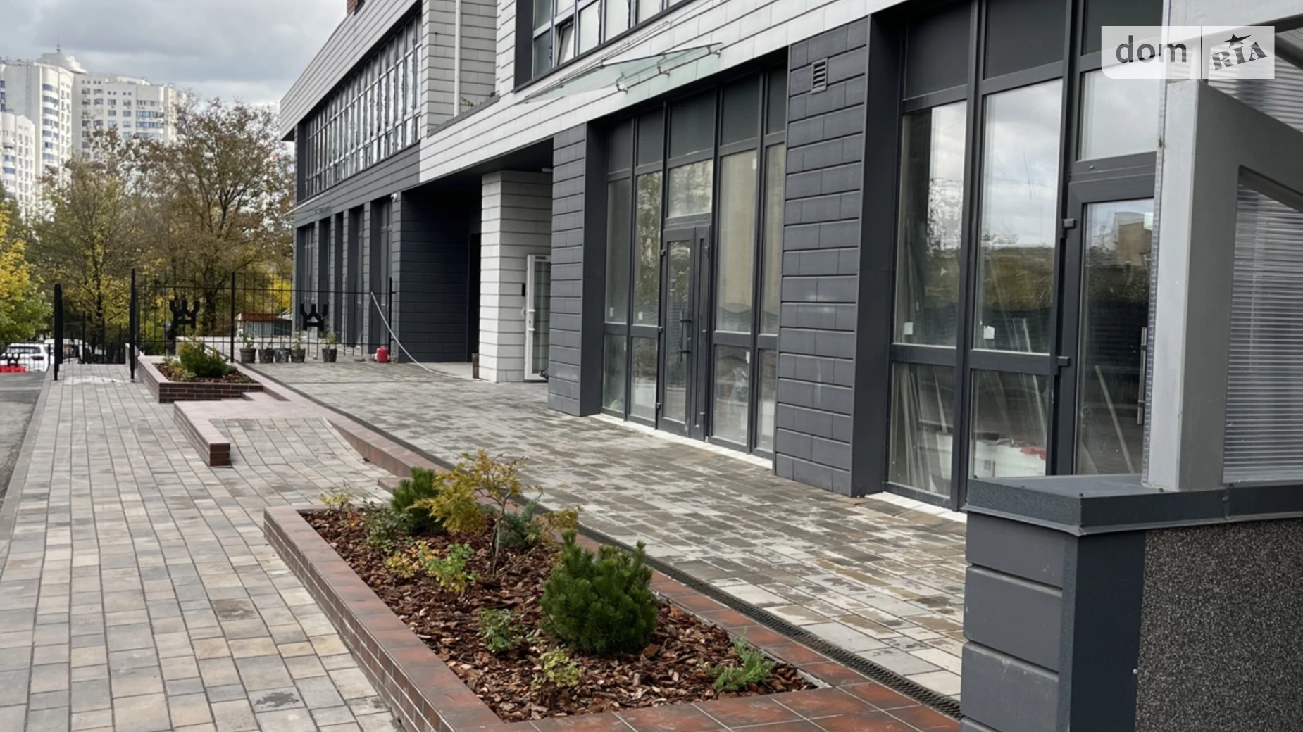 Продается офис 53 кв. м в бизнес-центре, цена: 107000 $ - фото 3