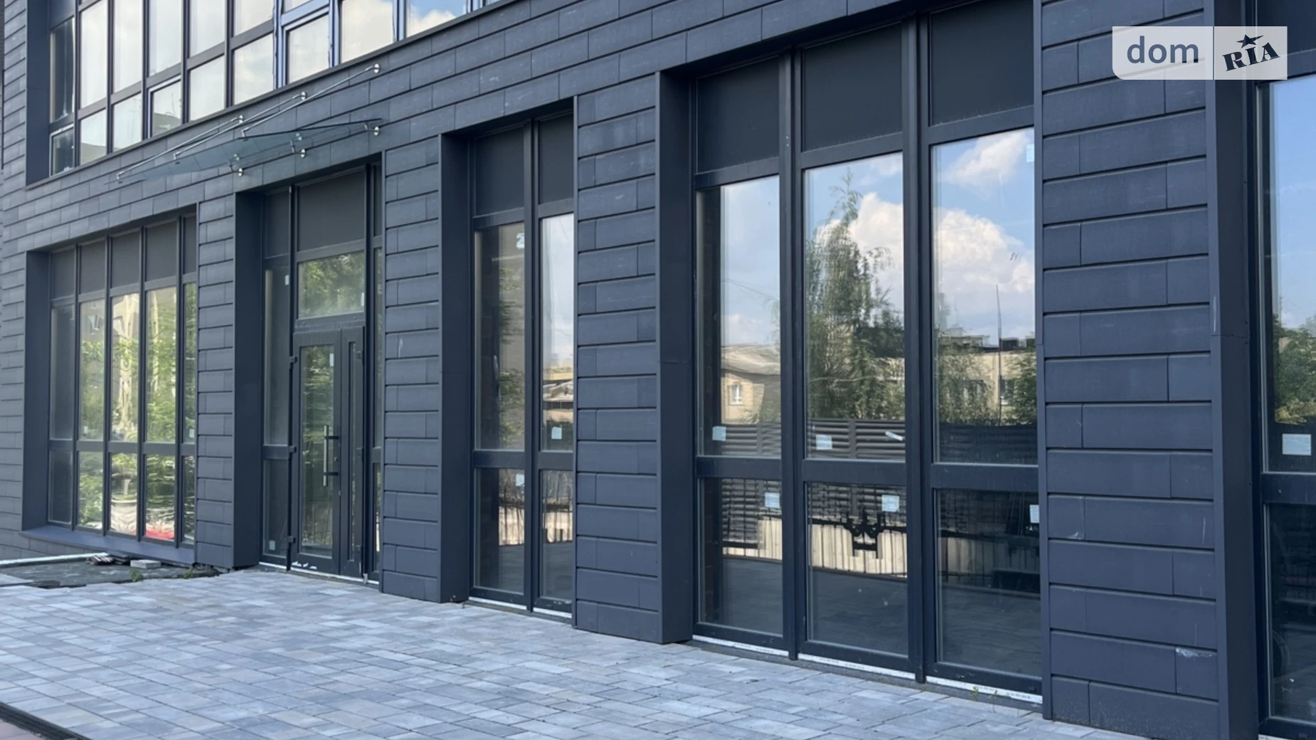 Продается офис 53 кв. м в бизнес-центре, цена: 107000 $ - фото 2