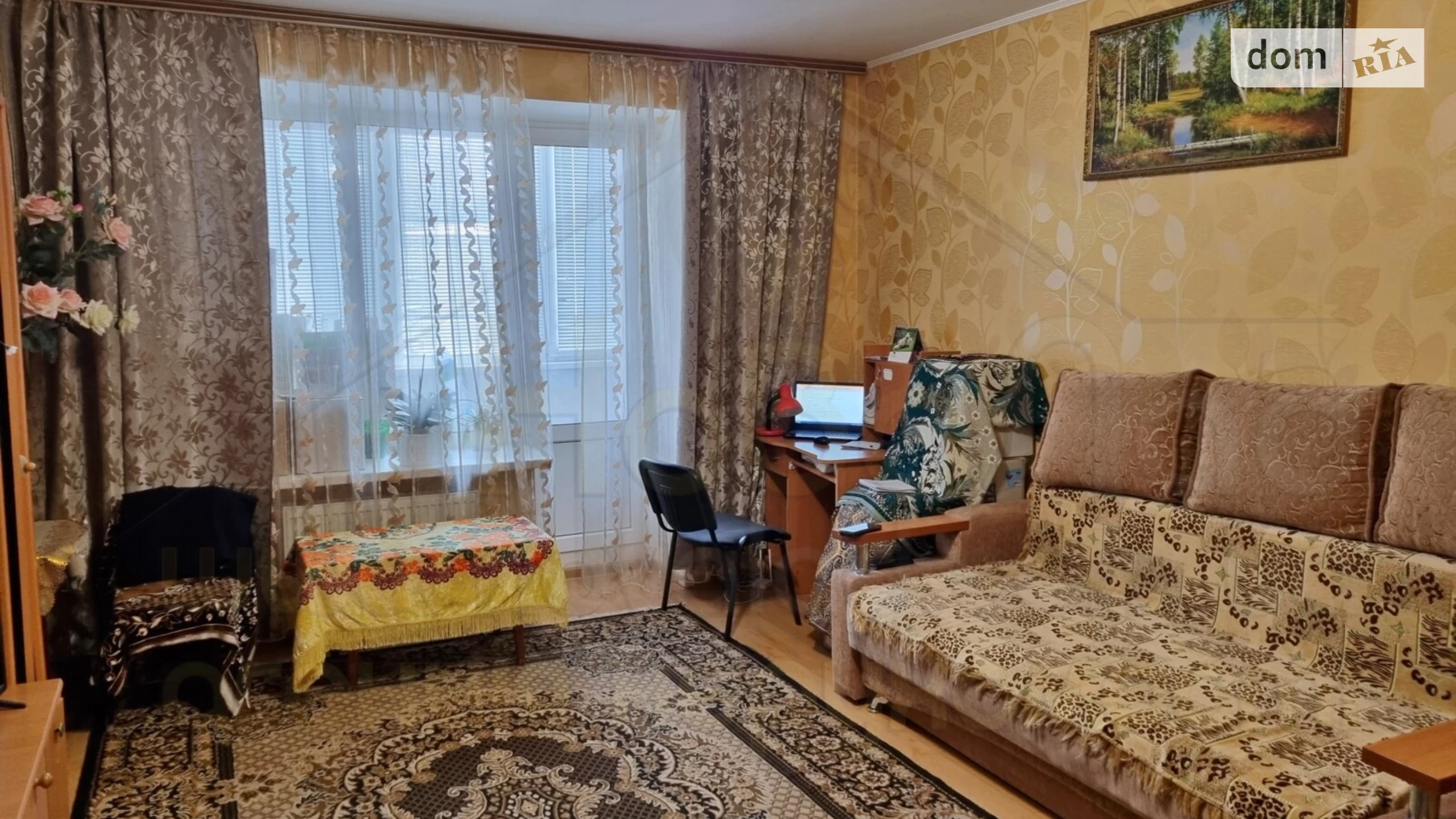 Продается 1-комнатная квартира 48 кв. м в Чернигове, просп. Мира