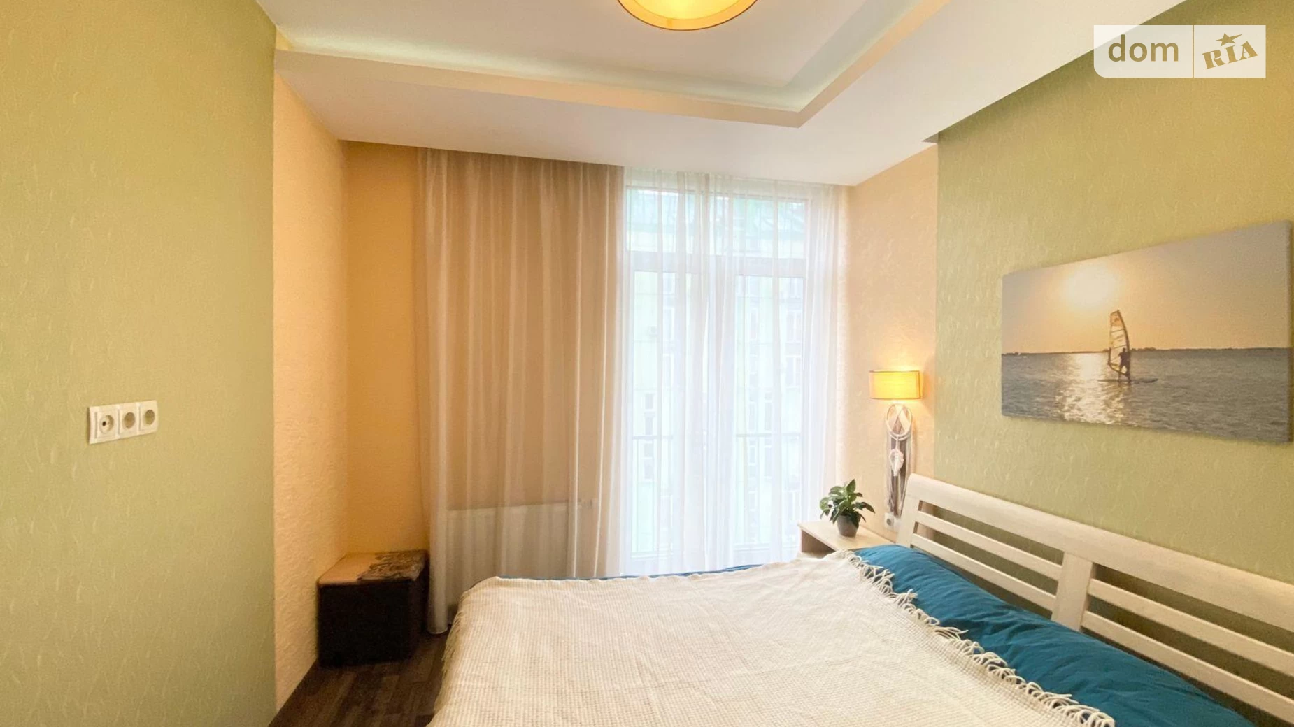 Продается 1-комнатная квартира 42 кв. м в Киеве, ул. Регенераторная, 4 корпус 3