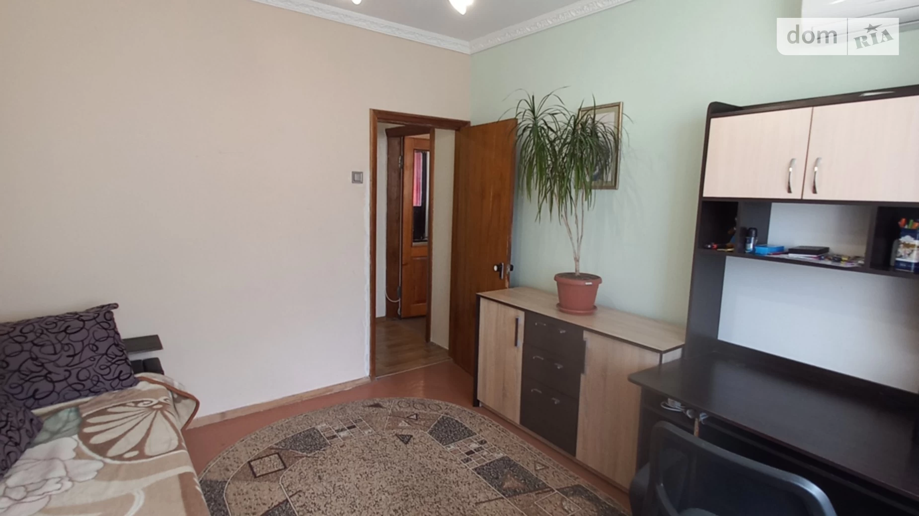 Продается 2-комнатная квартира 52 кв. м в Харькове, вул. Энвера Ахсарова, 23А