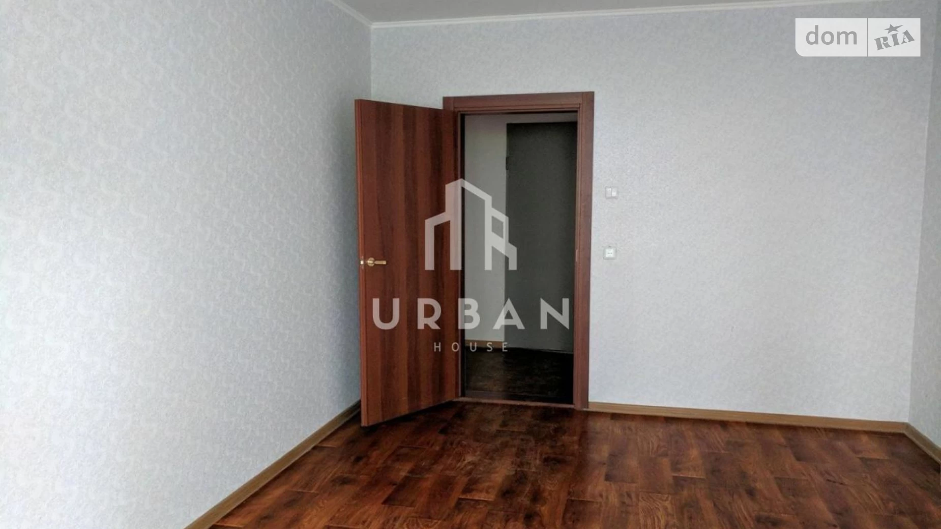 Продается 1-комнатная квартира 61 кв. м в Киеве, пер. Балтийский