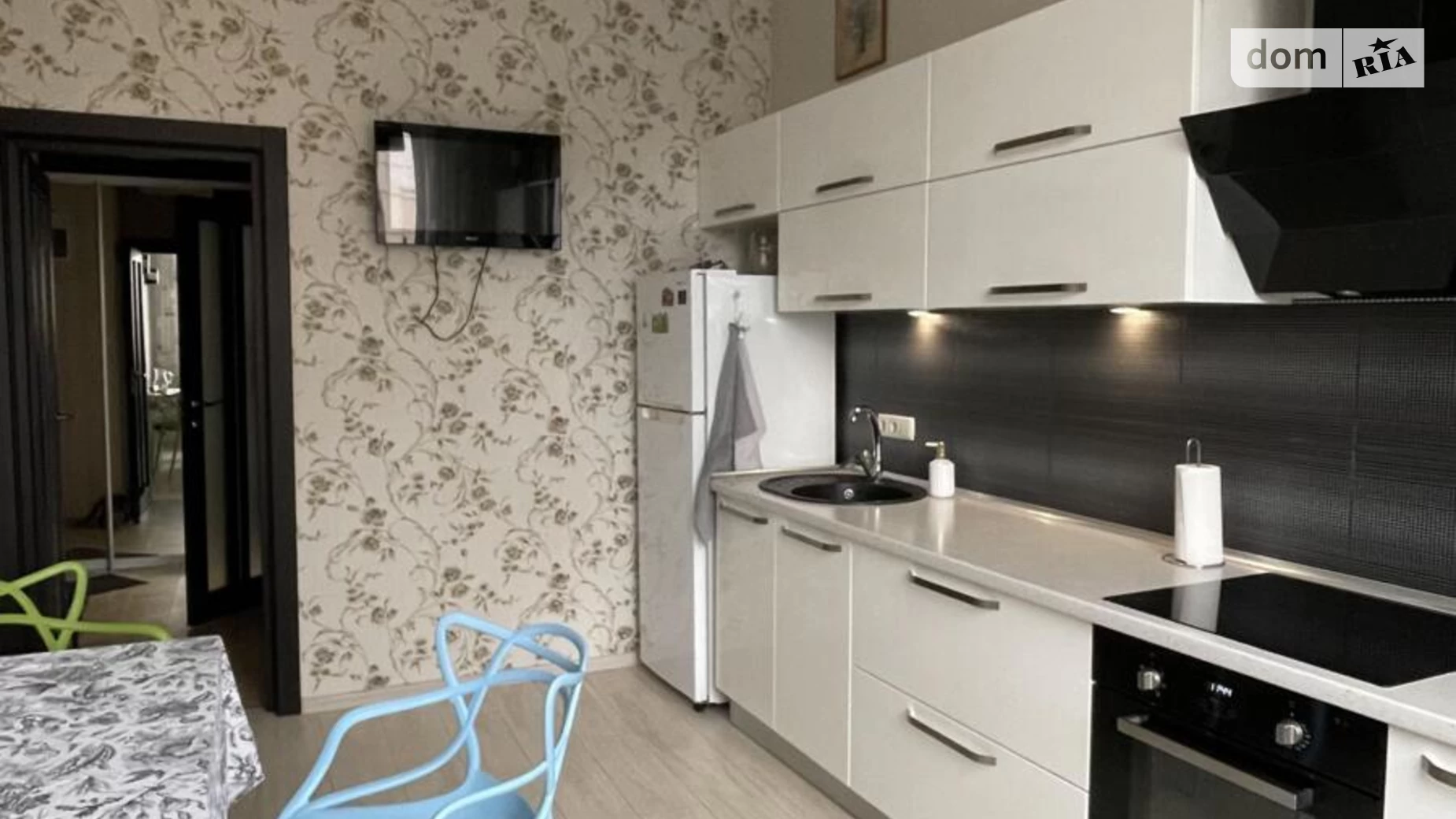 Продается 1-комнатная квартира 47 кв. м в Одессе, плато Гагаринское