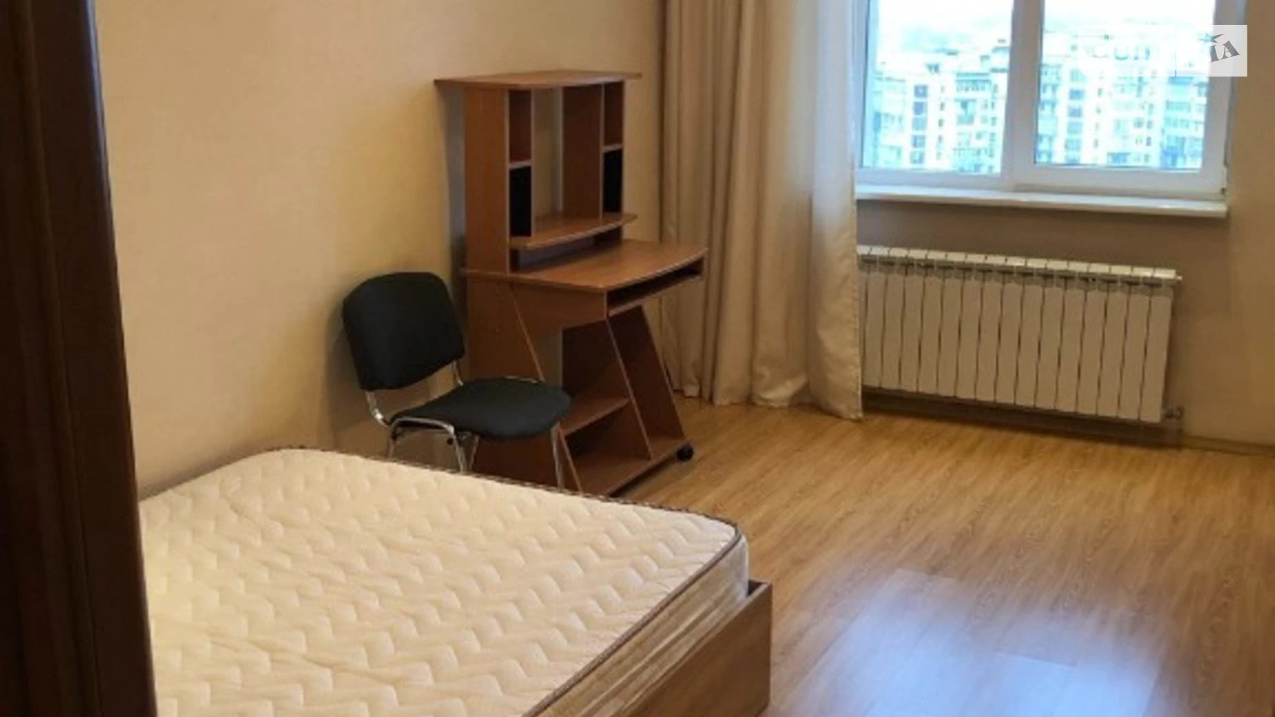 Продается 3-комнатная квартира 96 кв. м в Одессе, ул. Пишоновская, 26