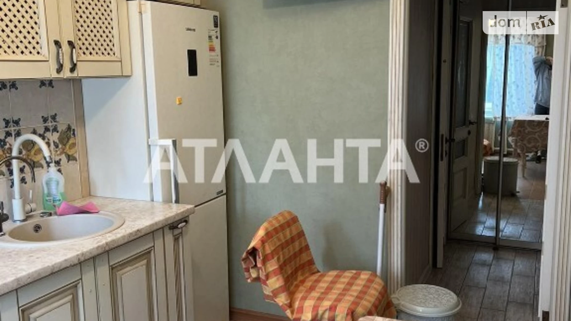 Продается 3-комнатная квартира 54 кв. м в Одессе, ул. Академика Филатова