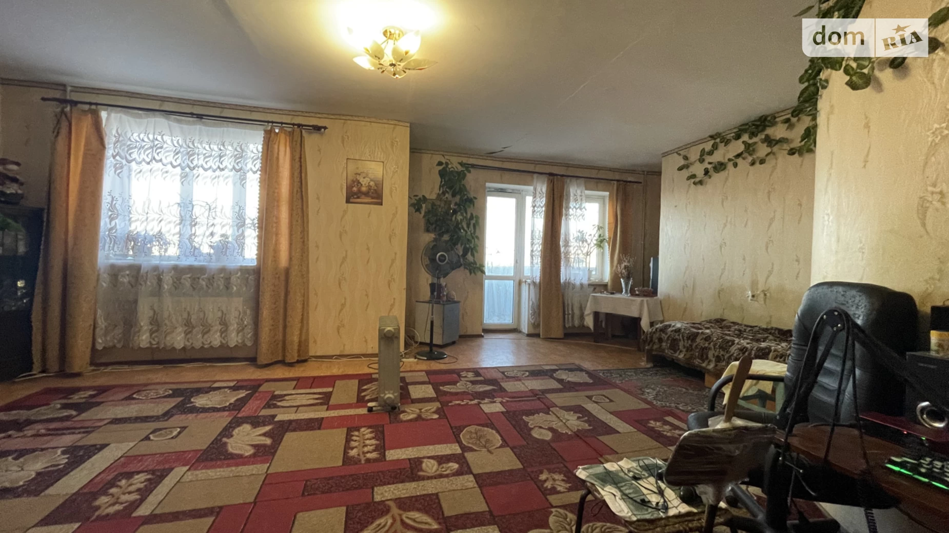 Продається 3-кімнатна квартира 168 кв. м у Одесі, вул. Скворцова
