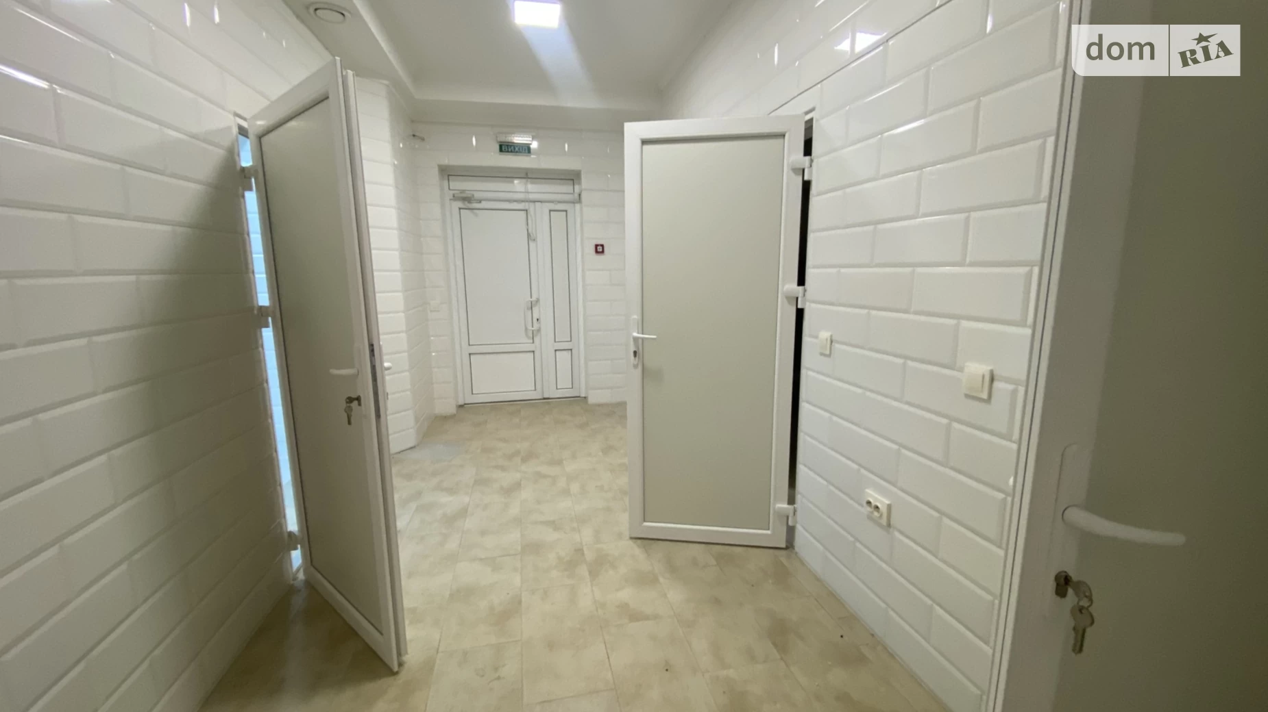 Здається в оренду об'єкт сфери послуг 165 кв. м в 4-поверховій будівлі, цена: 41000 грн - фото 5