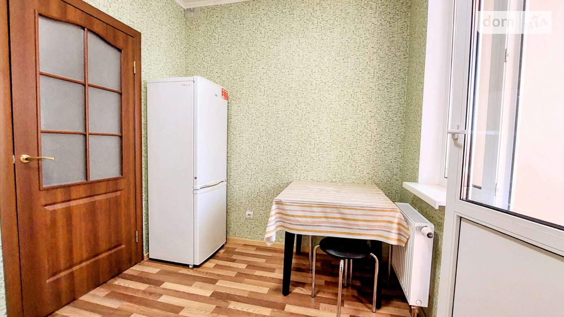 Продается 1-комнатная квартира 37 кв. м в Киеве, ул. Чавдар Елизаветы, 34