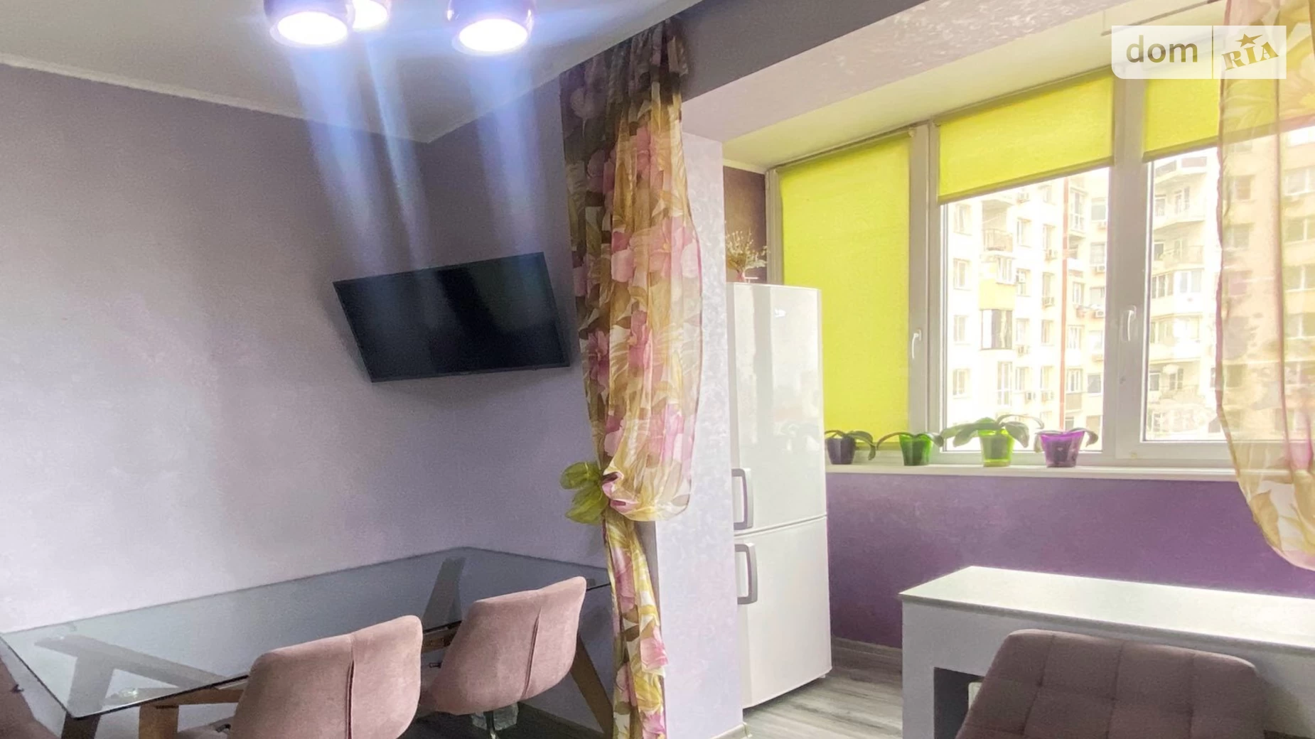 Продається 2-кімнатна квартира 55.5 кв. м у Лиманці, мас. Радужний, 16/1 - фото 3