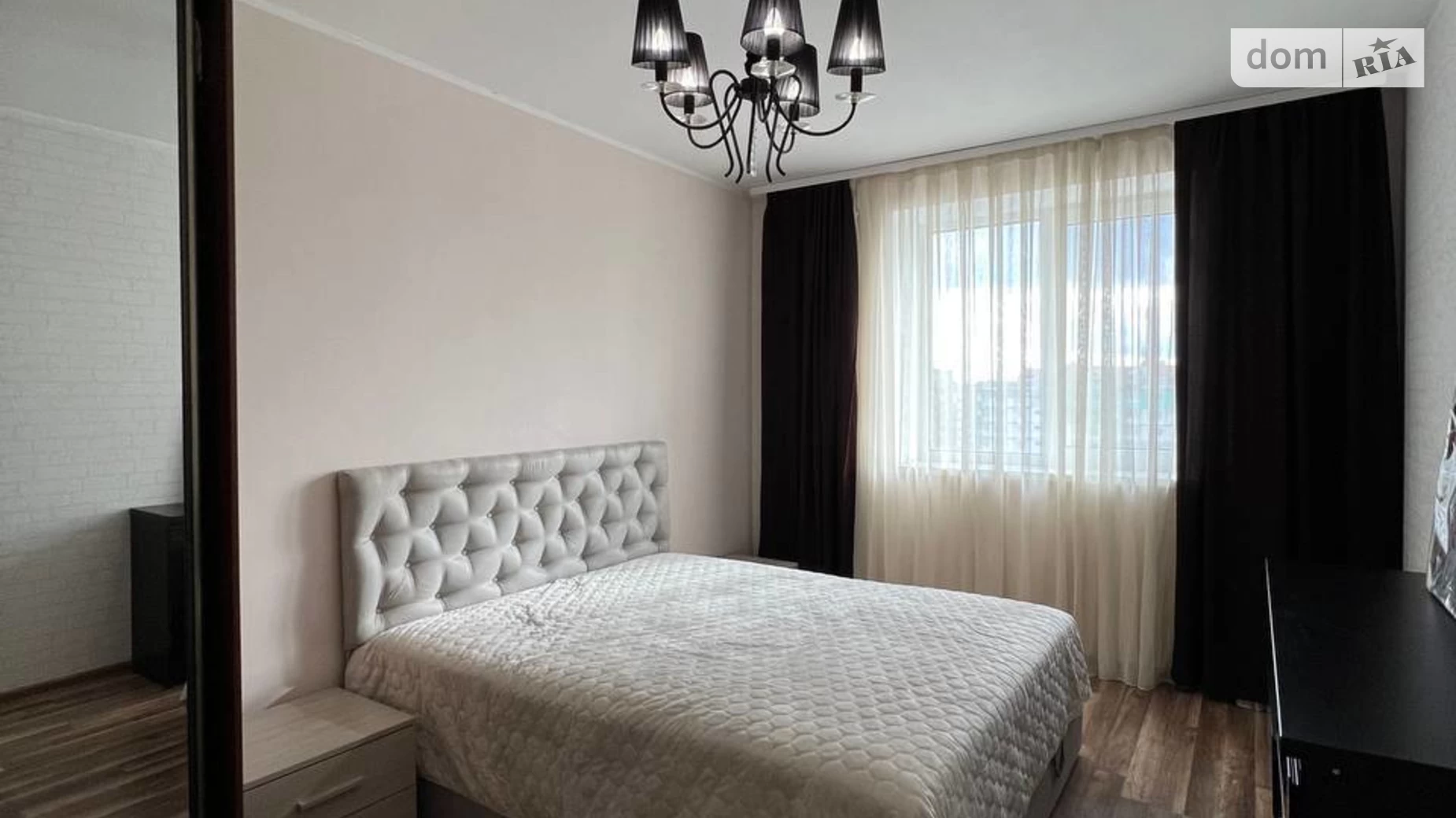 Продается 4-комнатная квартира 127 кв. м в Волчинце, ул. Поточная