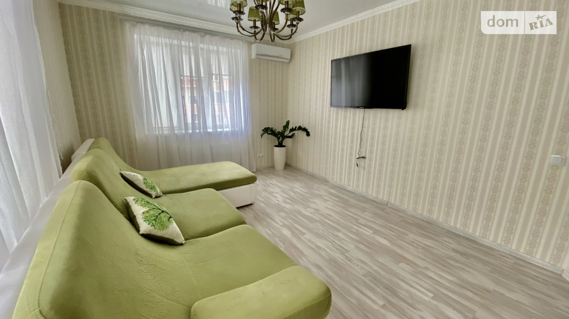 Продается 3-комнатная квартира 80 кв. м в Святопетровское, бул. Леси Украинки, 4А