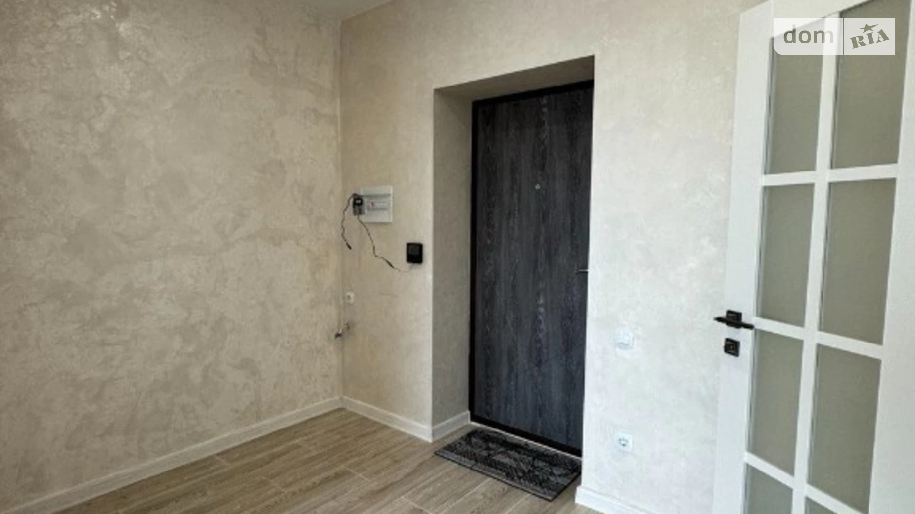 Продается 1-комнатная квартира 43.1 кв. м в Ровно, ул. Григория Сковороды, 4 - фото 2