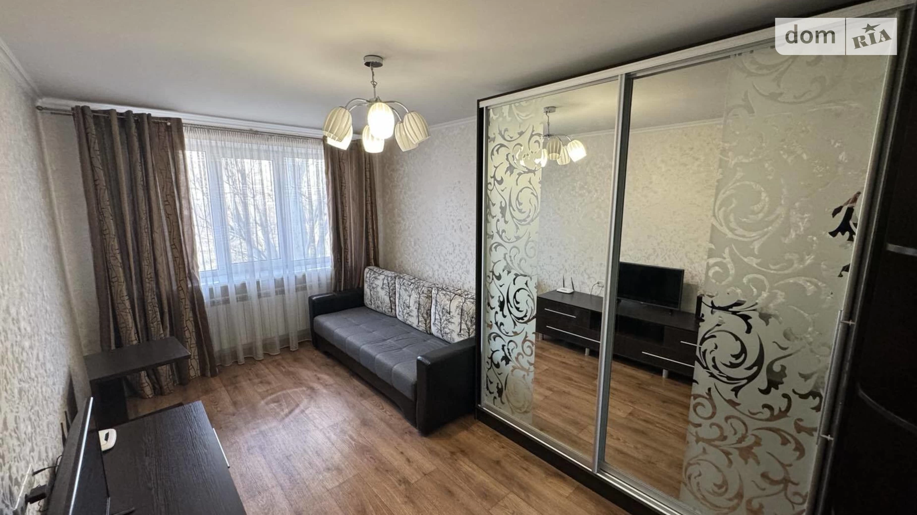 Продається 2-кімнатна квартира 40.2 кв. м у Миколаєві
