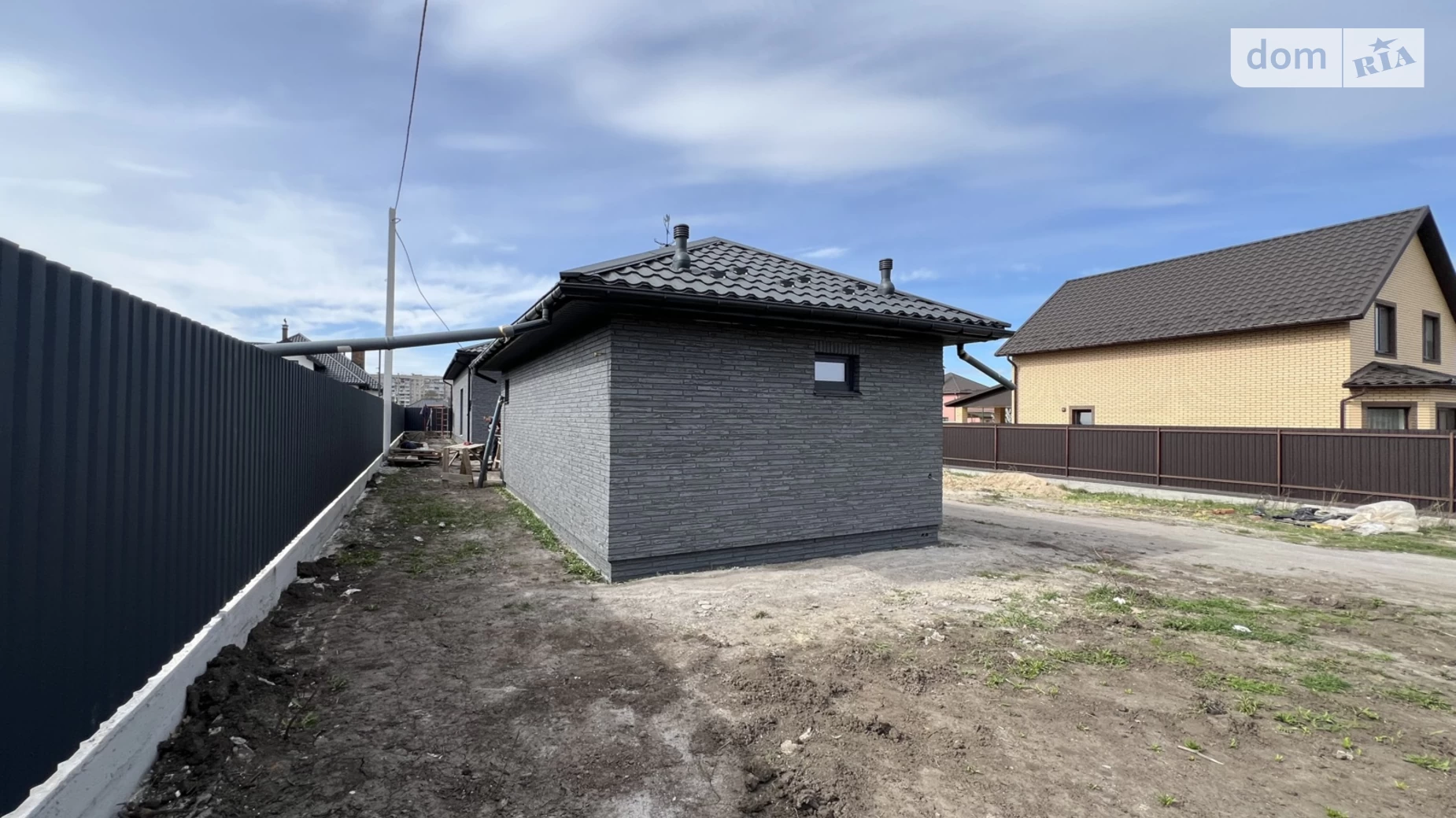 Продается одноэтажный дом 208 кв. м с садом, цена: 220000 $ - фото 2