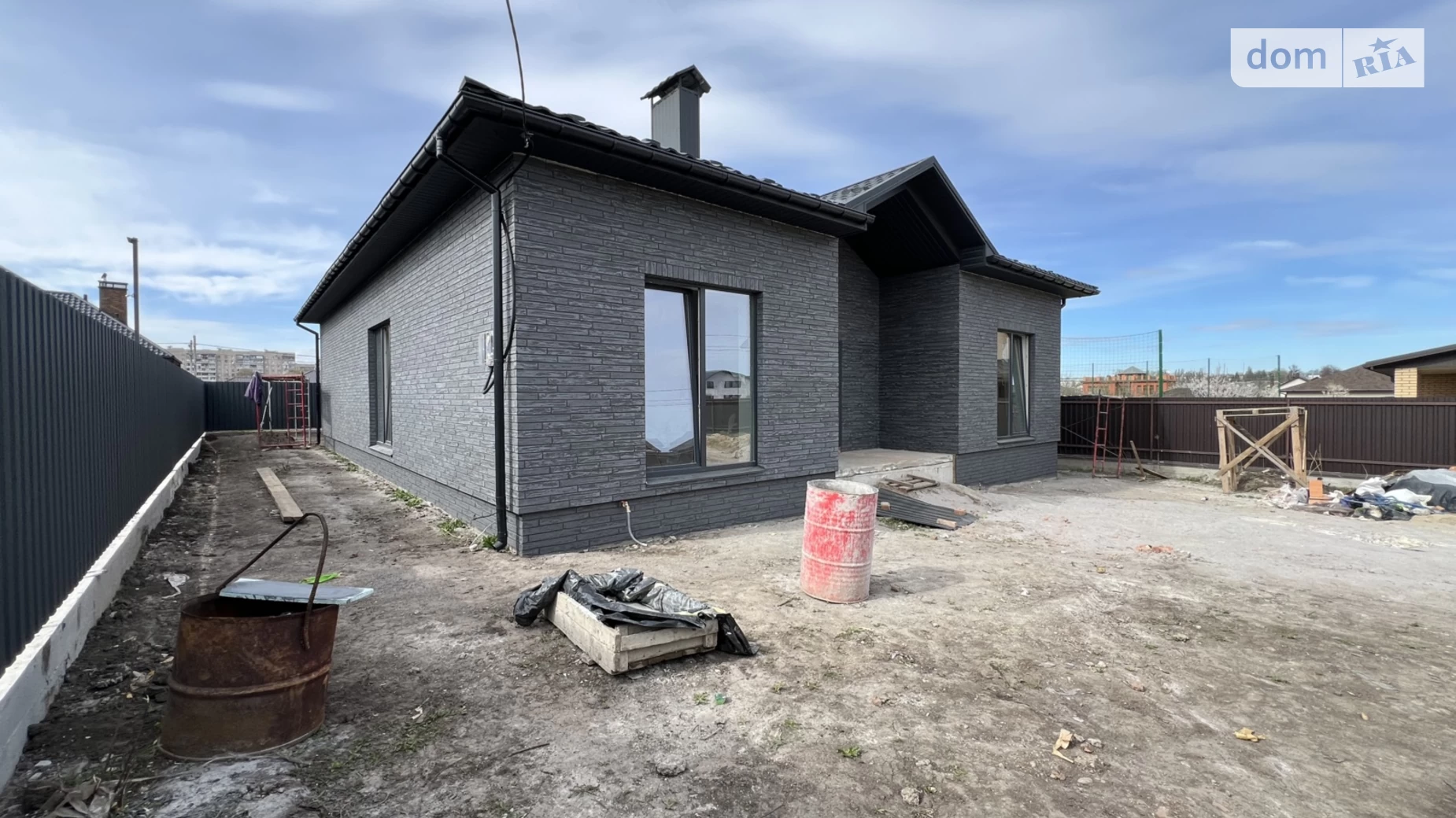 Продается одноэтажный дом 208 кв. м с садом, цена: 220000 $ - фото 3